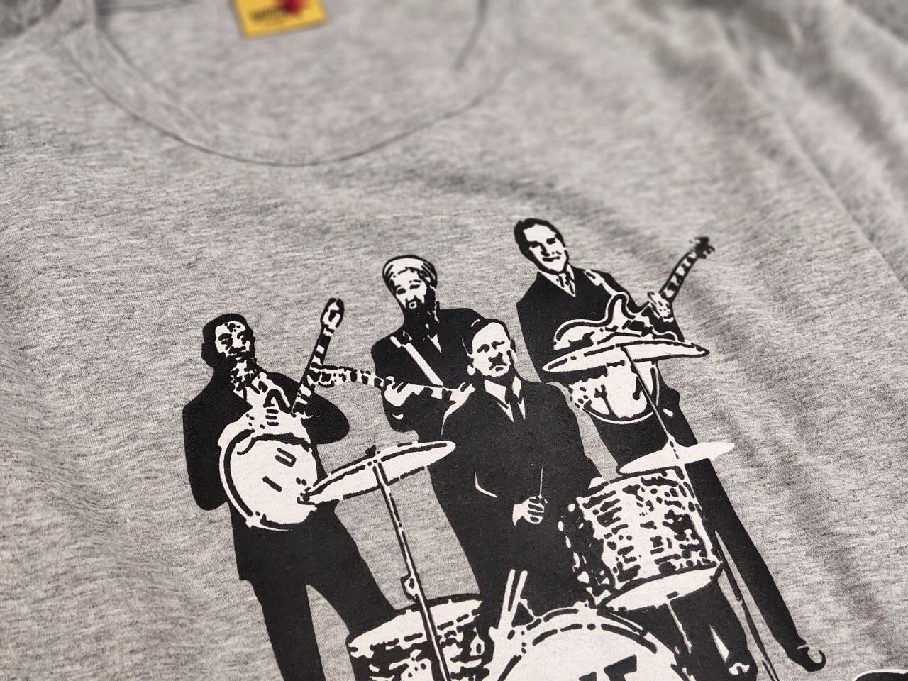 Band Tees Vintage 90s The Killers World Destruction Tour Logo T shirt Size US L / EU 52-54 / 3 - 9 Thumbnail