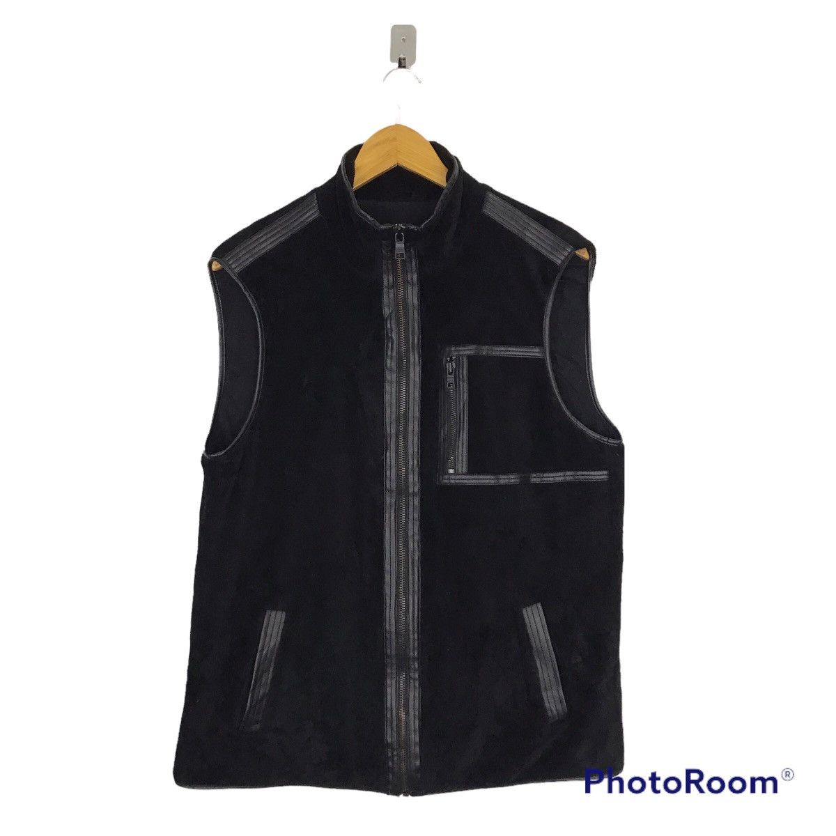 RARE🔥ARMANI EXCHANGE BLACK VEST