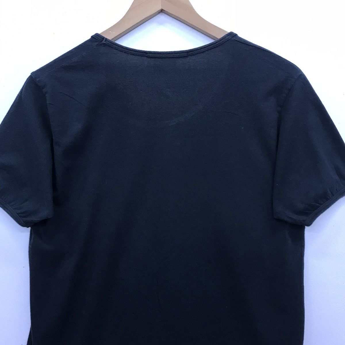 Gucci Rare!! Gucci Black T-shirt Size US M / EU 48-50 / 2 - 13 Thumbnail