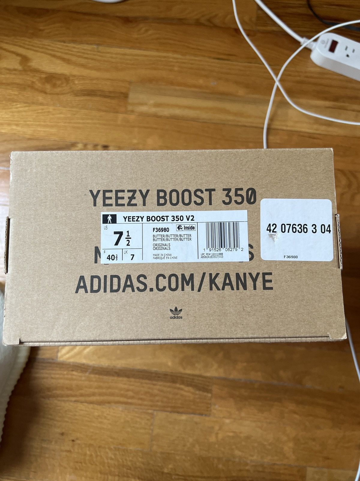 Adidas × Kanye West × Yeezy Yeezy Boost 350 V2 Butter 2018 US M7.5 Size US 7.5 / EU 40-41 - 8 Thumbnail