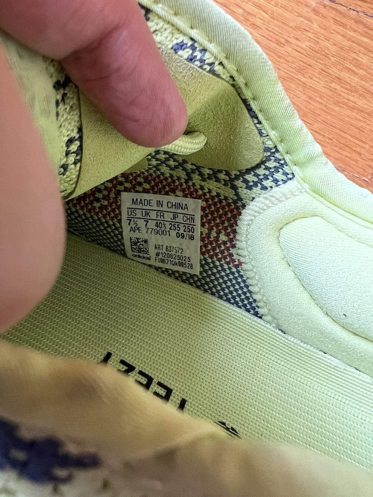 Adidas Yeezy Boost 350 V2 Semi Frozen Yellow 2017 US M 7.5 Size US 7.5 / EU 40-41 - 6 Thumbnail