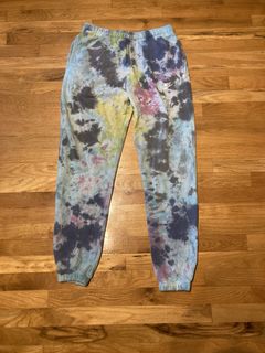 Nike tie dye on sale sweatpants