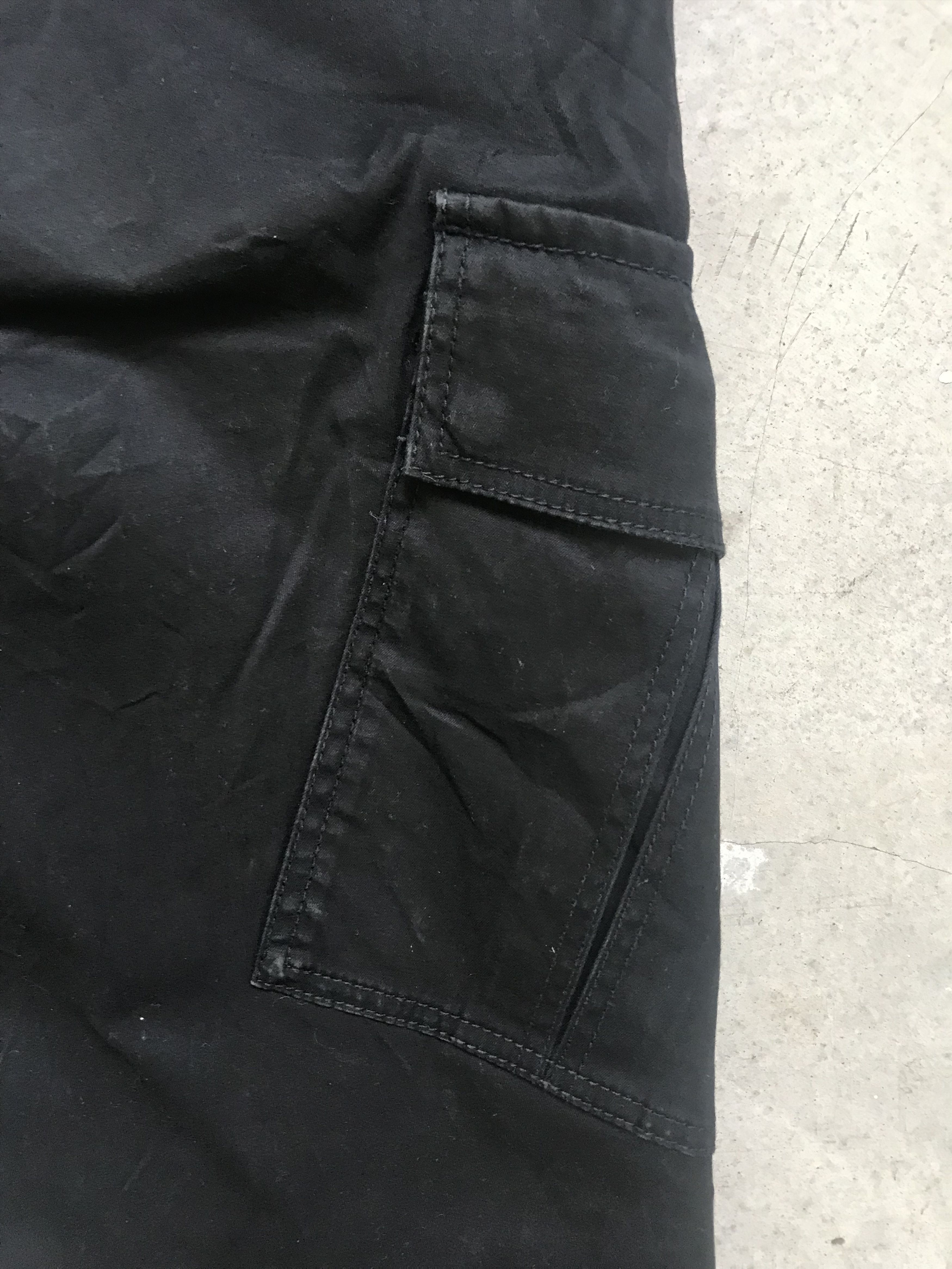 Burberry CP29 - BURBERRY BLACK LABEL Skinny Cargo Pant Size US 28 / EU 44 - 10 Thumbnail