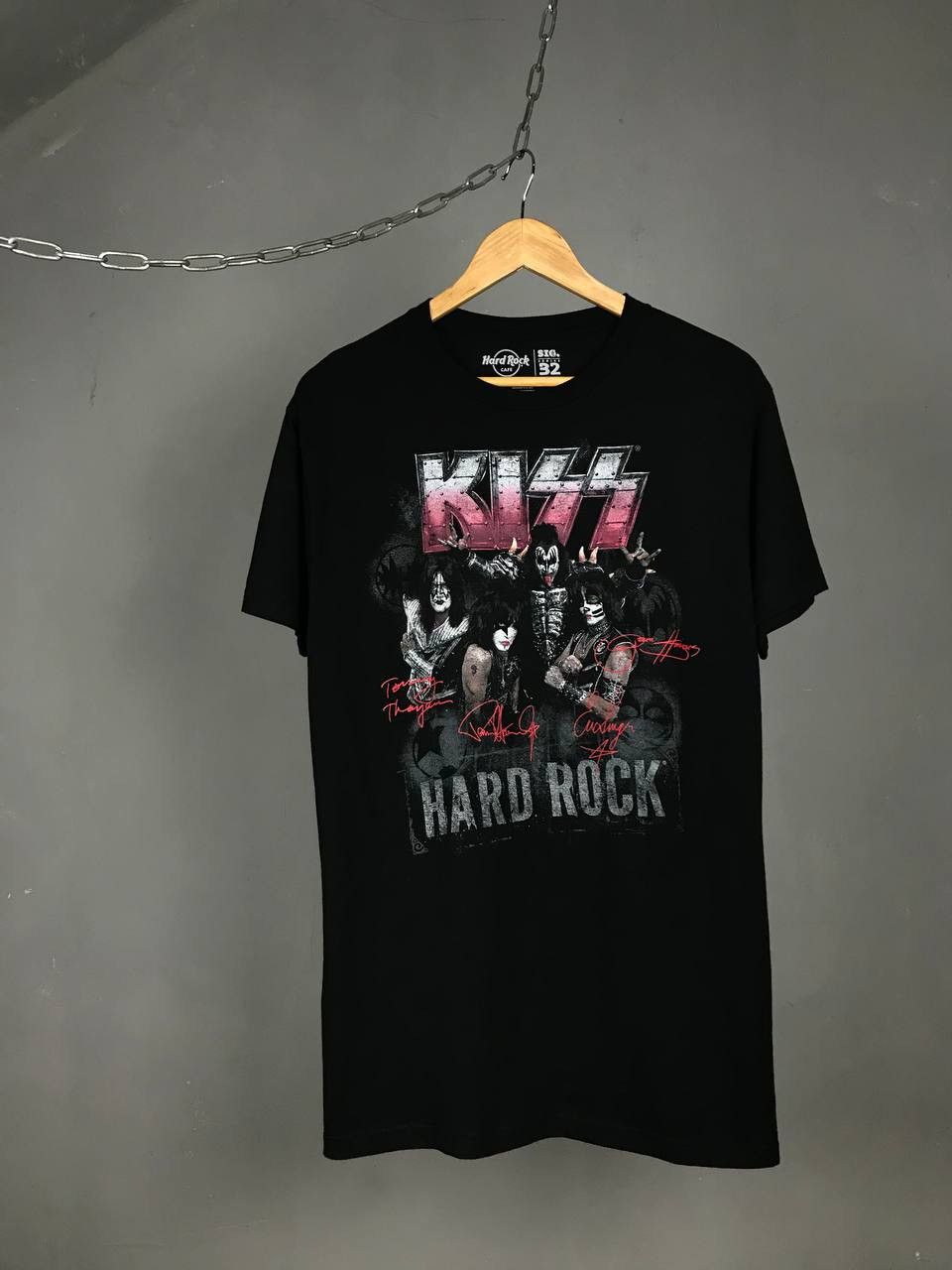Band Tees Kiss x Hard Rock Cafe vintage rock band tee Size US M / EU 48-50 / 2 - 1 Thumbnail