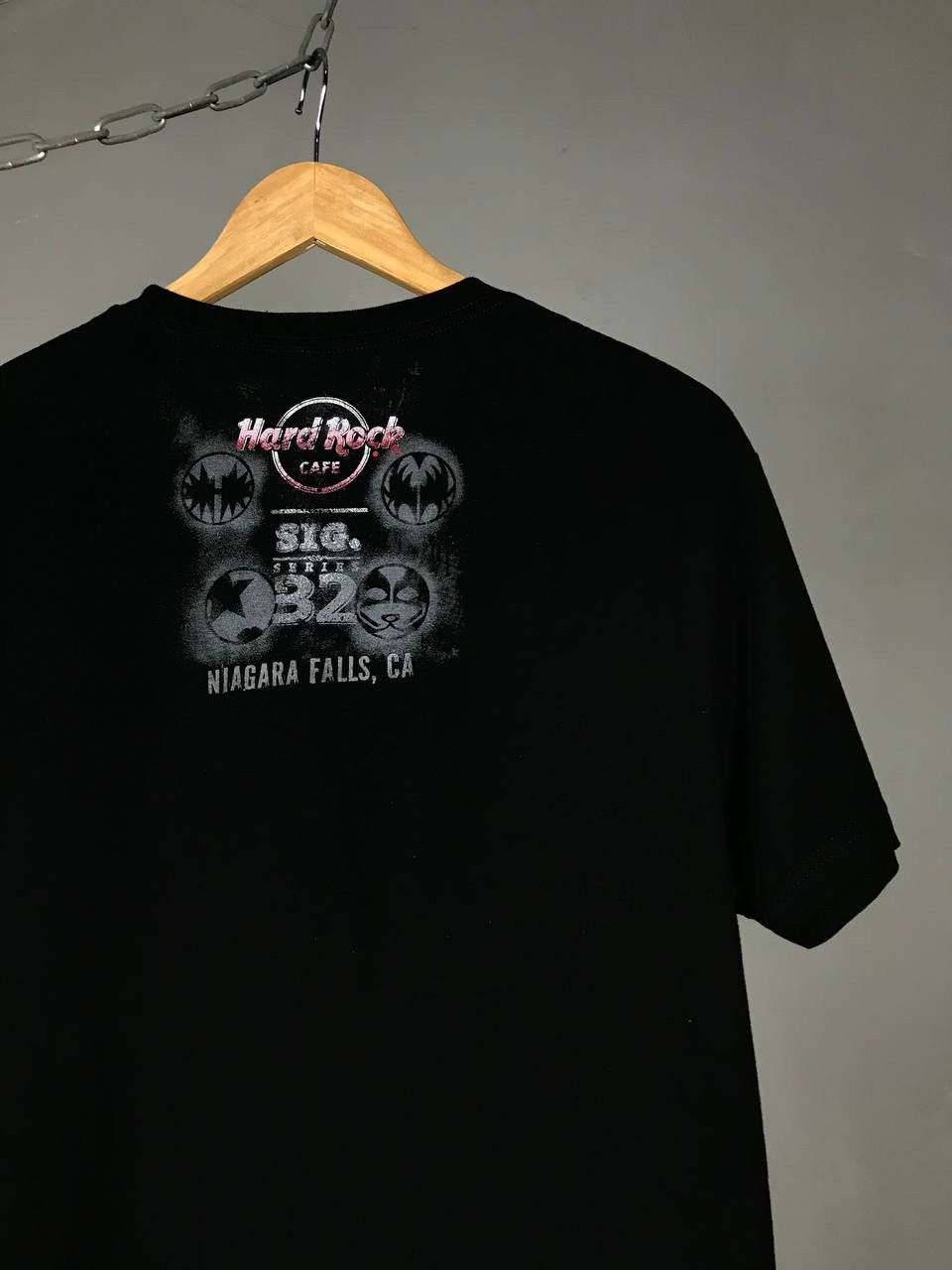 Band Tees Kiss x Hard Rock Cafe vintage rock band tee Size US M / EU 48-50 / 2 - 6 Thumbnail