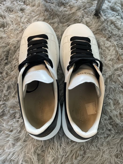 Alexander McQueen Alexander McQueen Oversized Sneaker Paint Dipped