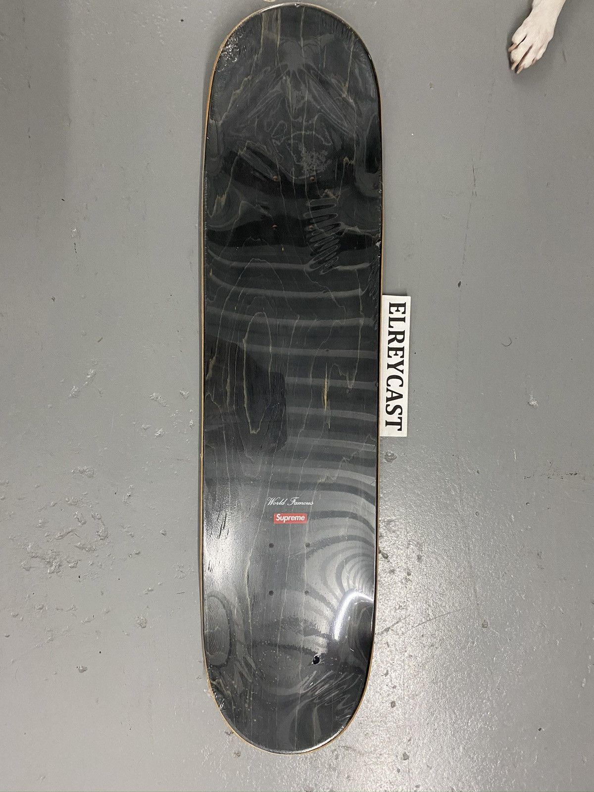 Supreme Supreme x Sean Cliver Griffin Skateboard Deck Size ONE SIZE - 2 Thumbnail