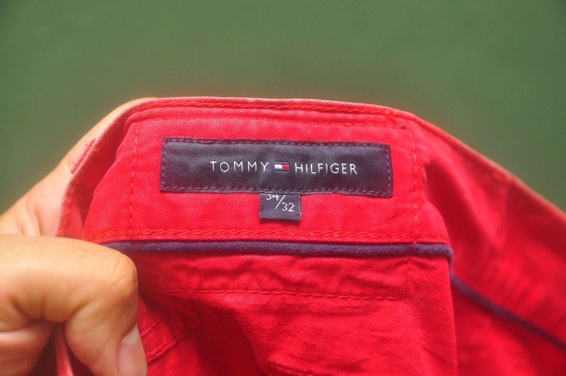 Tommy Hilfiger Vintage Tommy Hilfiger Maroon Streetwear Fashion Style Size US 35 - 9 Thumbnail