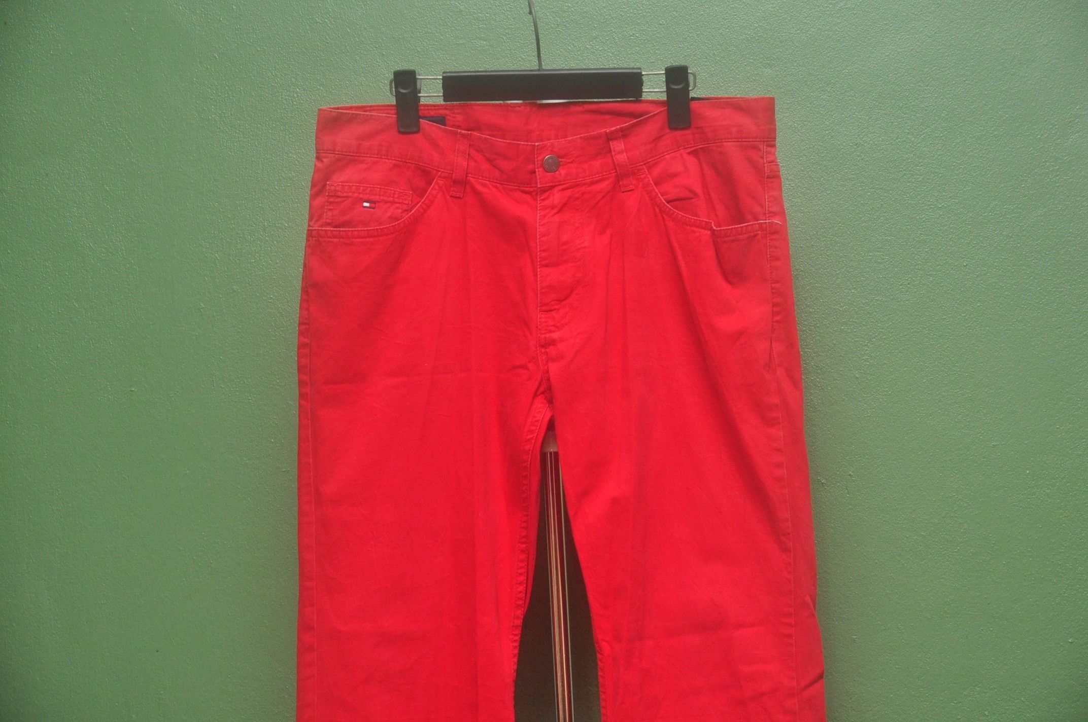 Tommy Hilfiger Vintage Tommy Hilfiger Maroon Streetwear Fashion Style Size US 35 - 3 Thumbnail