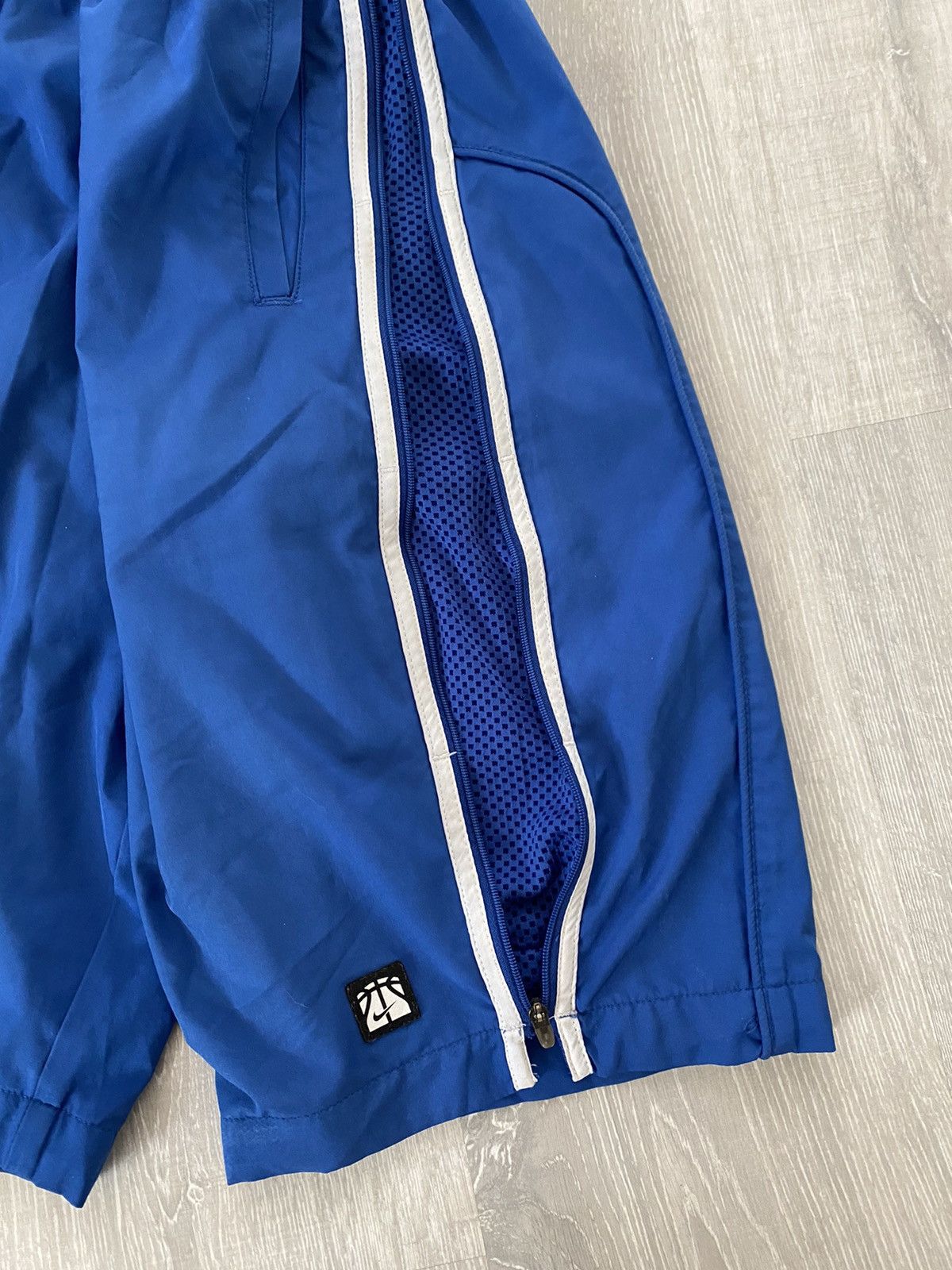 Nike × Vintage Nike vintage blue shorts track pant small swoosh basketball Size US 28 / EU 44 - 4 Thumbnail
