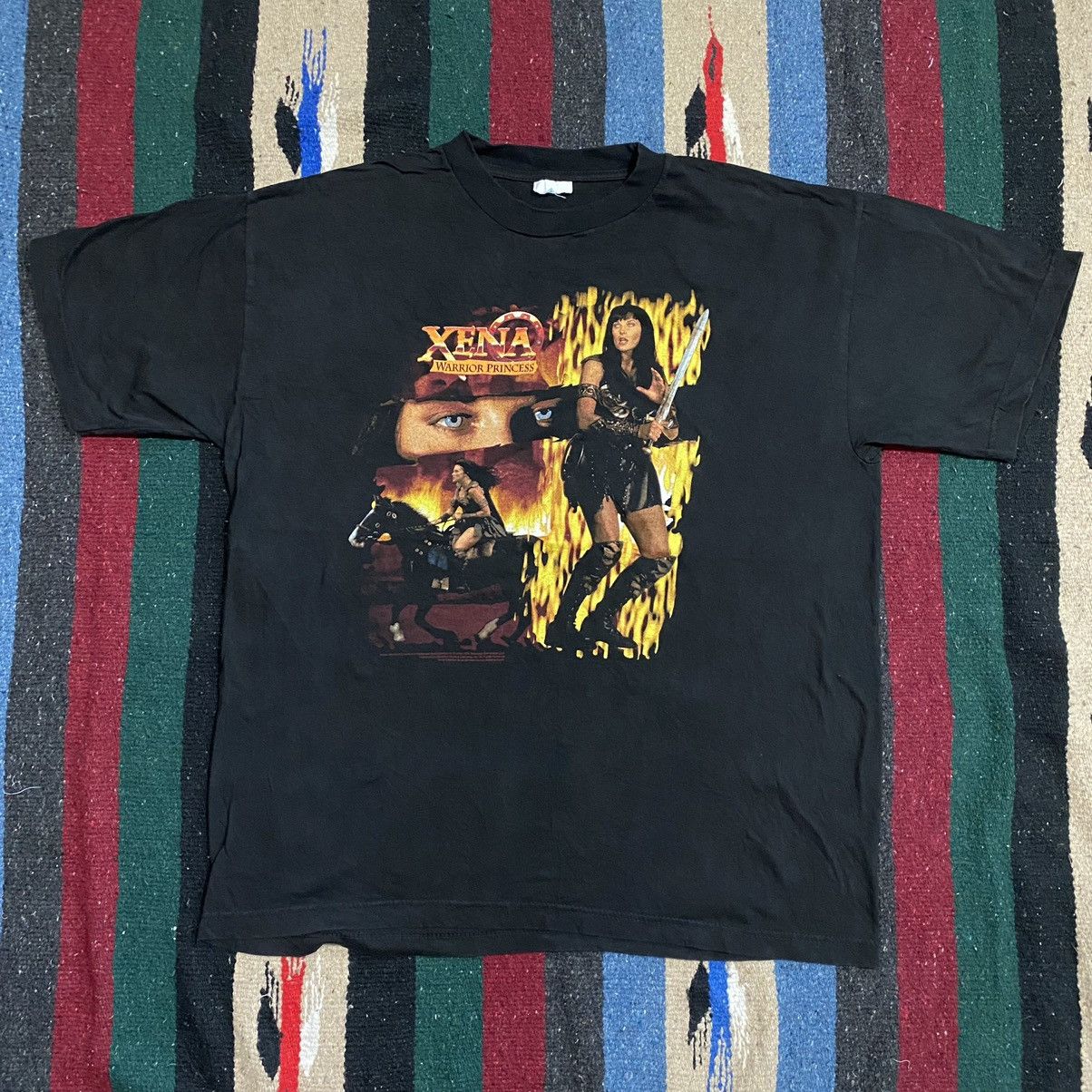 XENA WHITE SWEATSHIRTS
