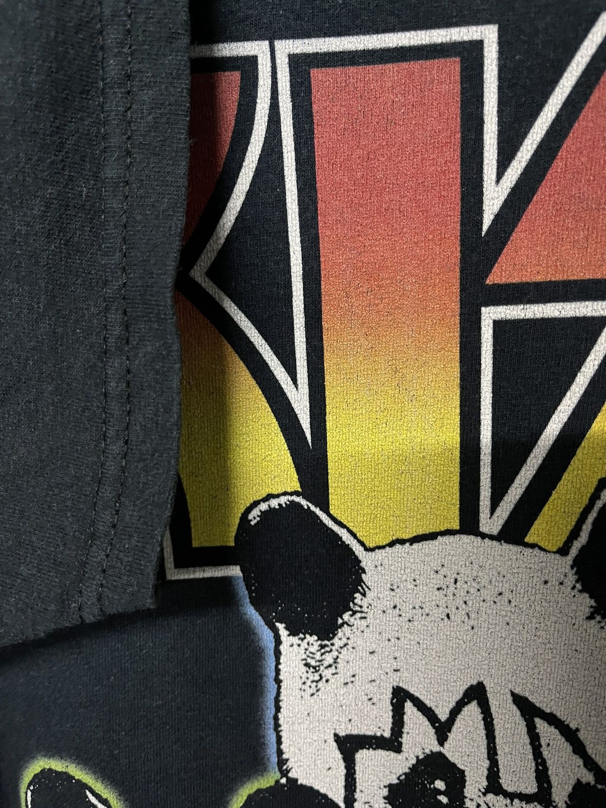 KISS × Vintage Vintage Y2k Kiss Band Promo Tees Size US L / EU 52-54 / 3 - 6 Thumbnail