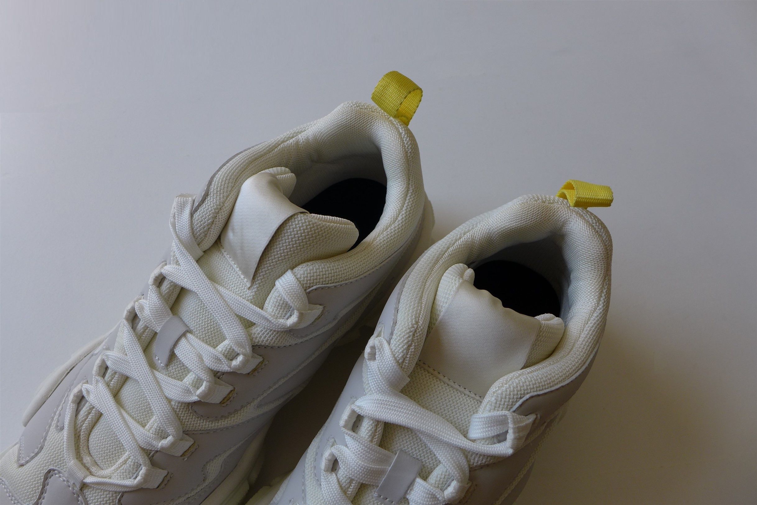 Acne Studios Acne Studios White Bolzter Bensen Sneakers Size US 13 / EU 46 - 2 Thumbnail