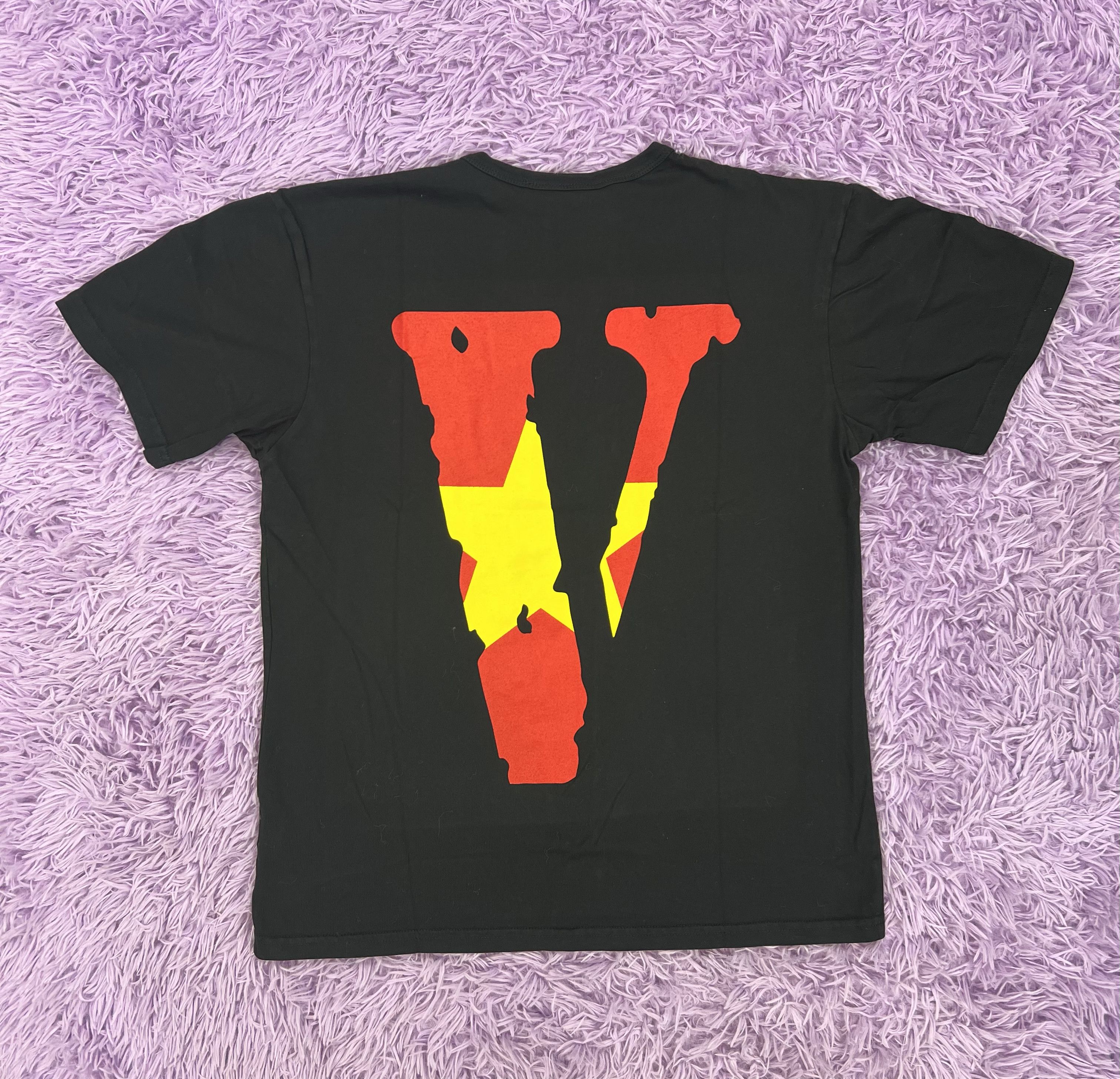 Vlone Vlone Friends Vietnam Tee Small Size US S / EU 44-46 / 1 - 4 Thumbnail