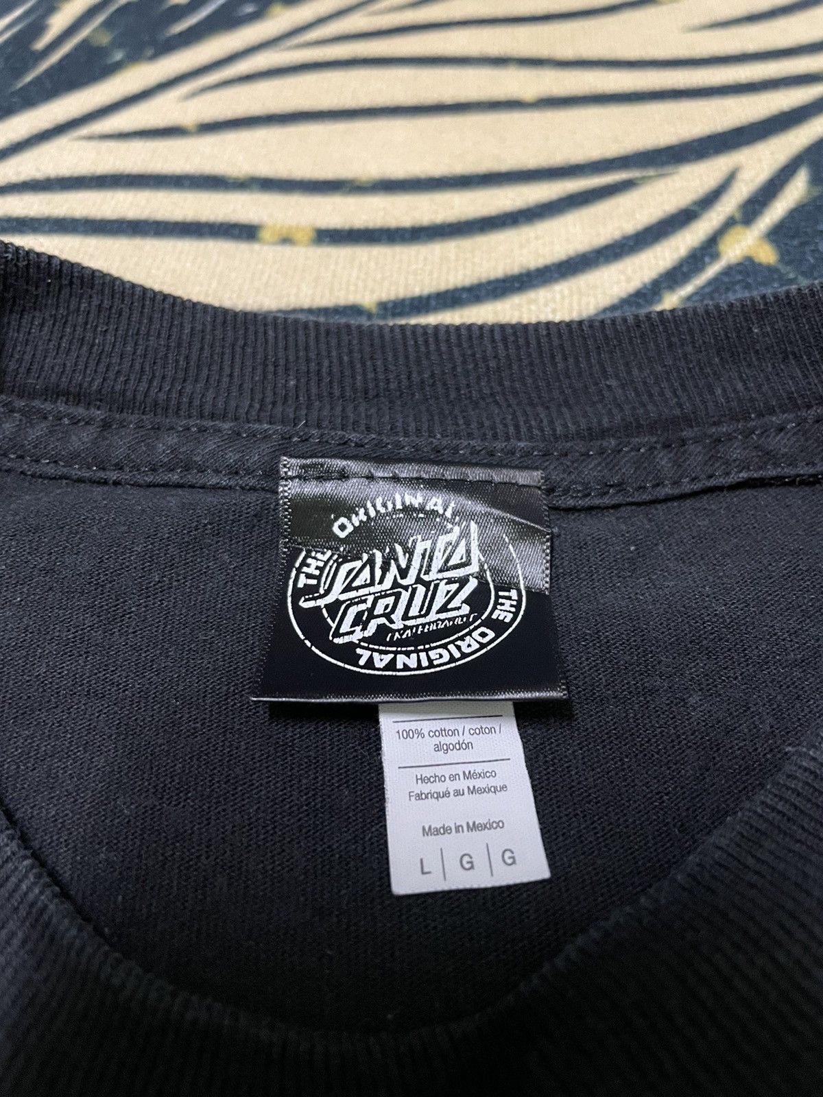 Santa Cruz Skateboards × Vintage Vintage Santa Cruz Koi Fish Size US L / EU 52-54 / 3 - 4 Thumbnail