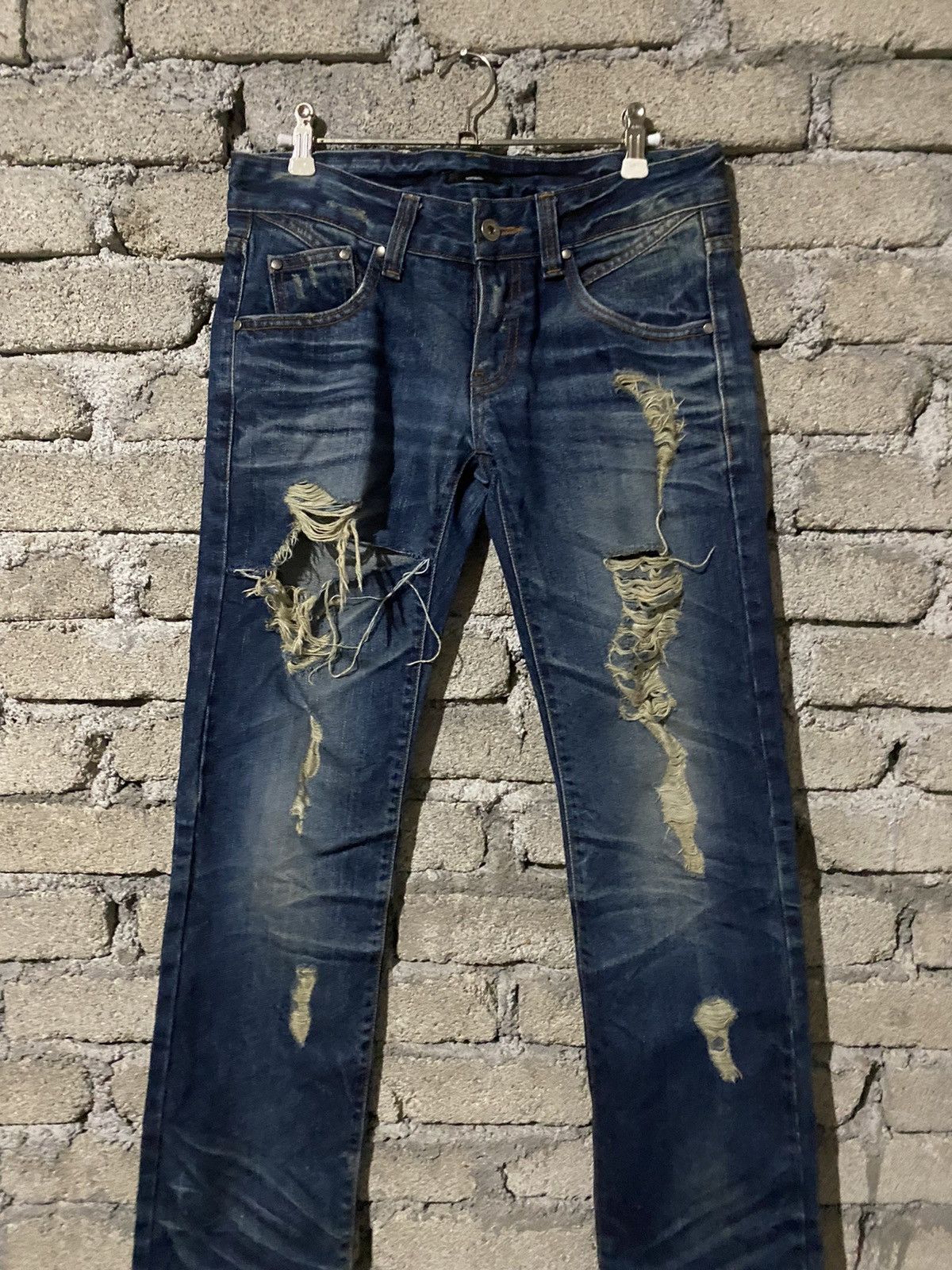 Japanese Brand 🔥SALE🔥OSMOSIS DISTRESSED DENIM MADE IN JAPAN Size US 31 - 4 Thumbnail