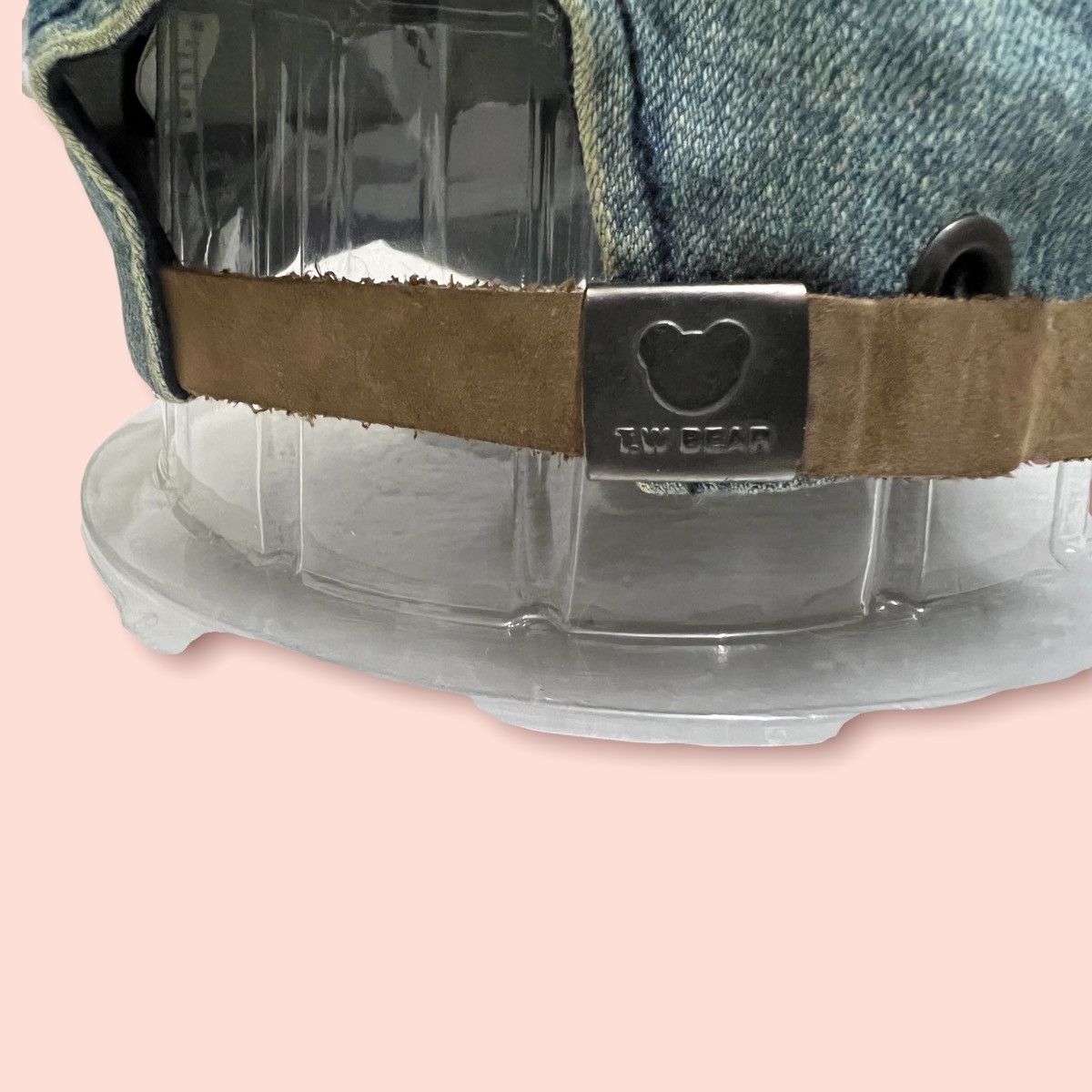 Antik Denim × Vintage VINTAGE TEENIE WEENIE BEAR LEATHER STRAPBACK Size ONE SIZE - 9 Thumbnail