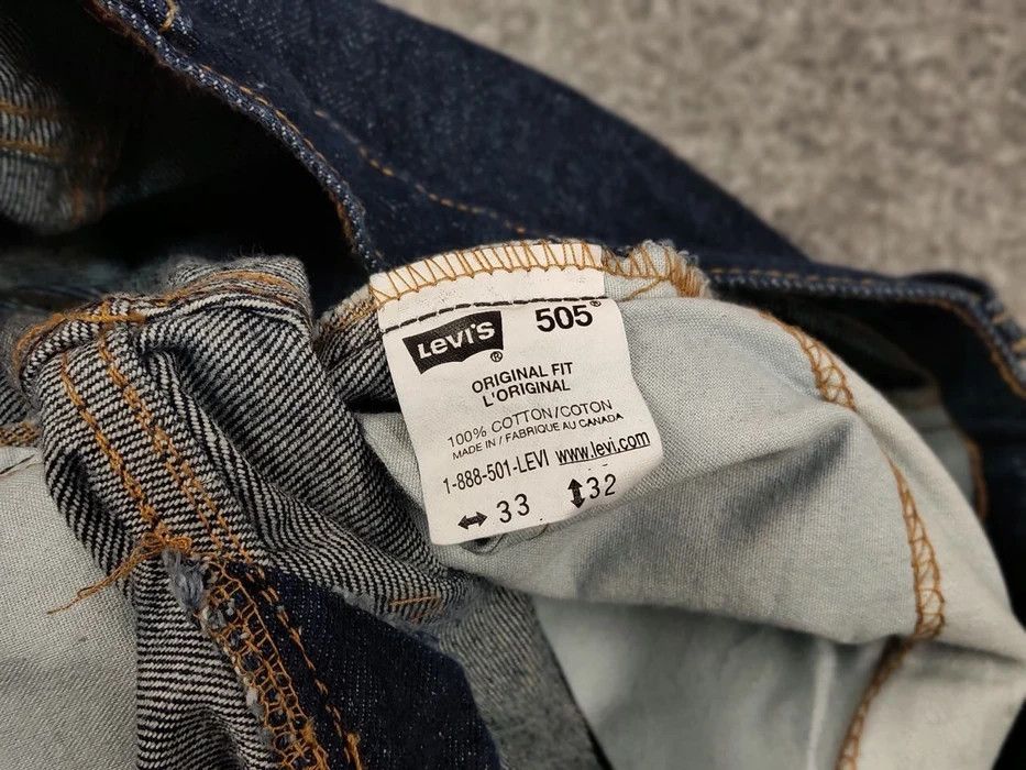 Levi's Vintage 90s Levis 505 Blue Classic Denim Jeans Made Canada Size US 33 - 10 Thumbnail