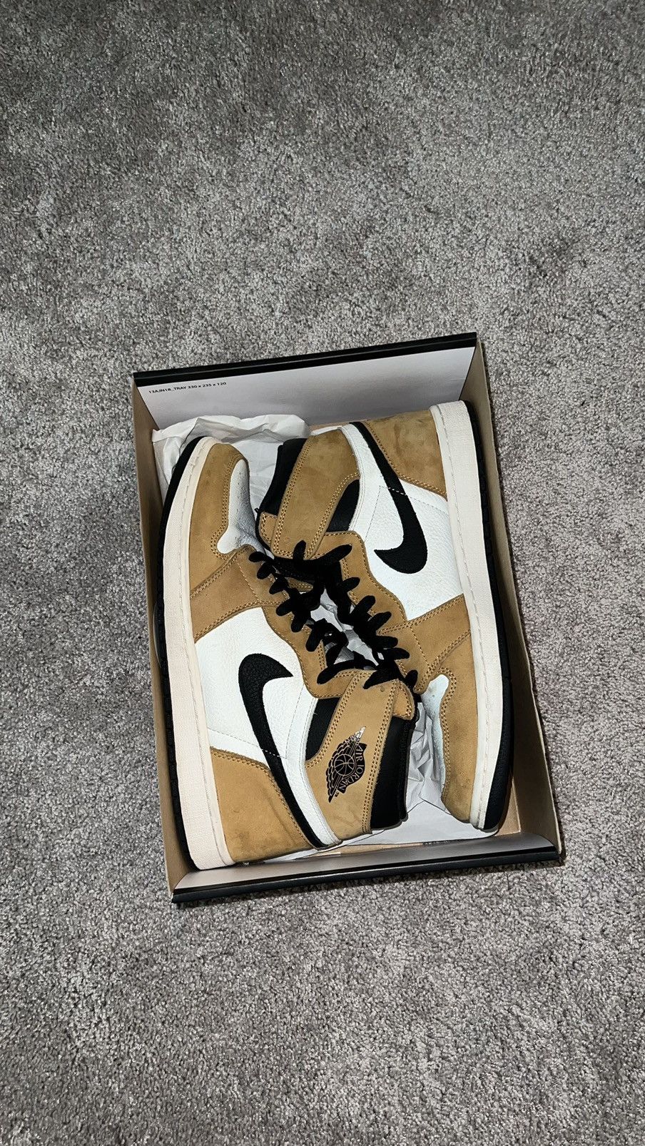 Jordan Brand Air Jordan 1 Retro High OG Rookie of the Year Size US 11.5 / EU 44-45 - 1 Thumbnail