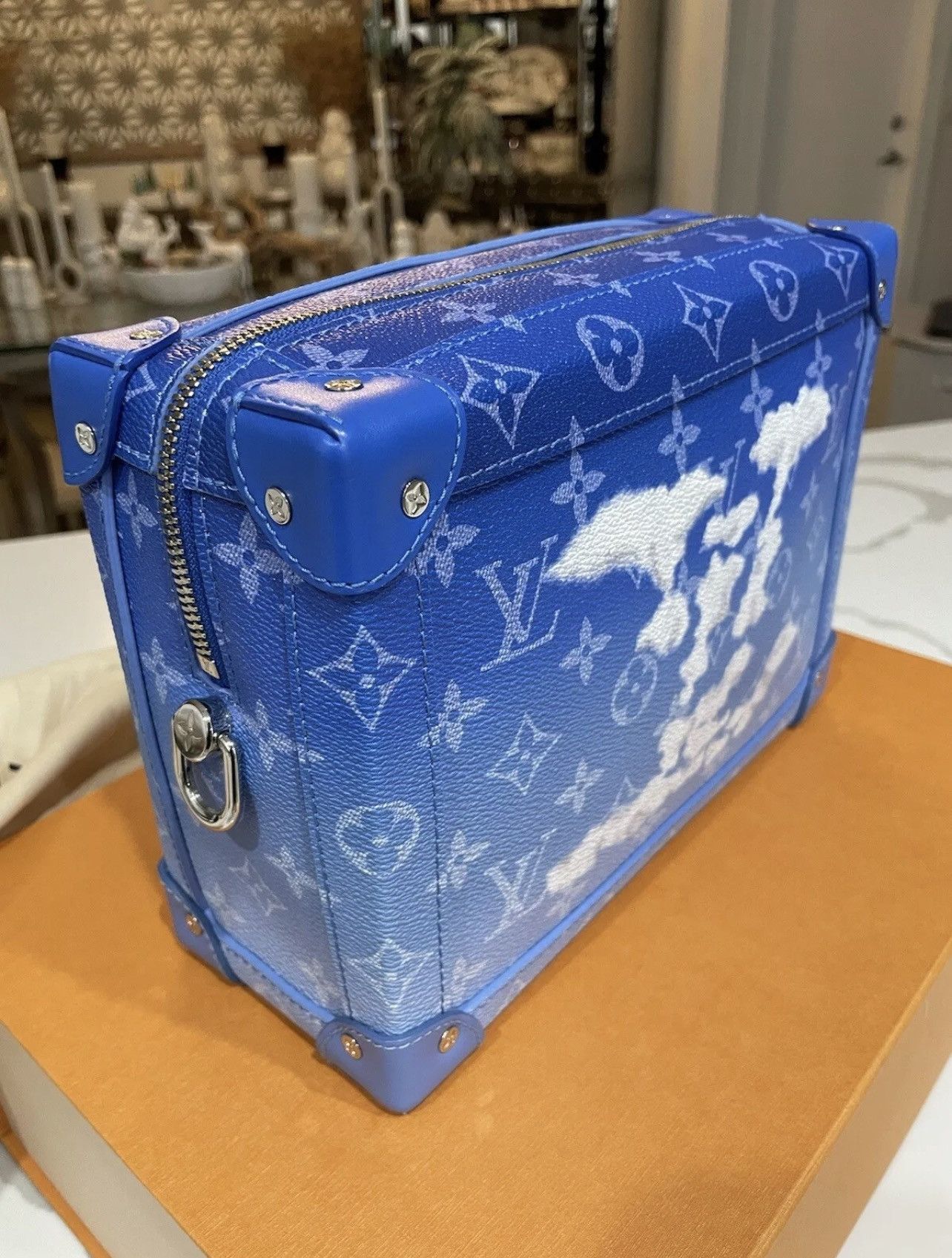 Louis Vuitton × Virgil Abloh Louis Vuitton Soft Trunk Monogram Clouds Size ONE SIZE - 2 Thumbnail