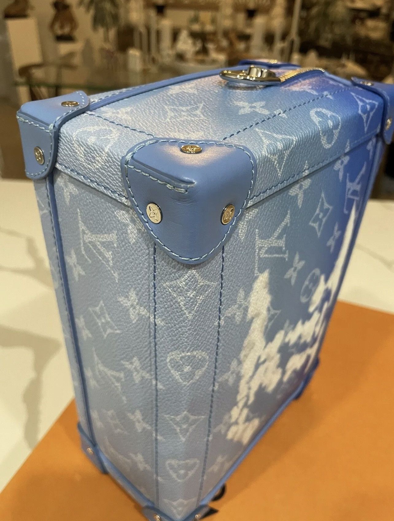Louis Vuitton × Virgil Abloh Louis Vuitton Soft Trunk Monogram Clouds Size ONE SIZE - 7 Thumbnail