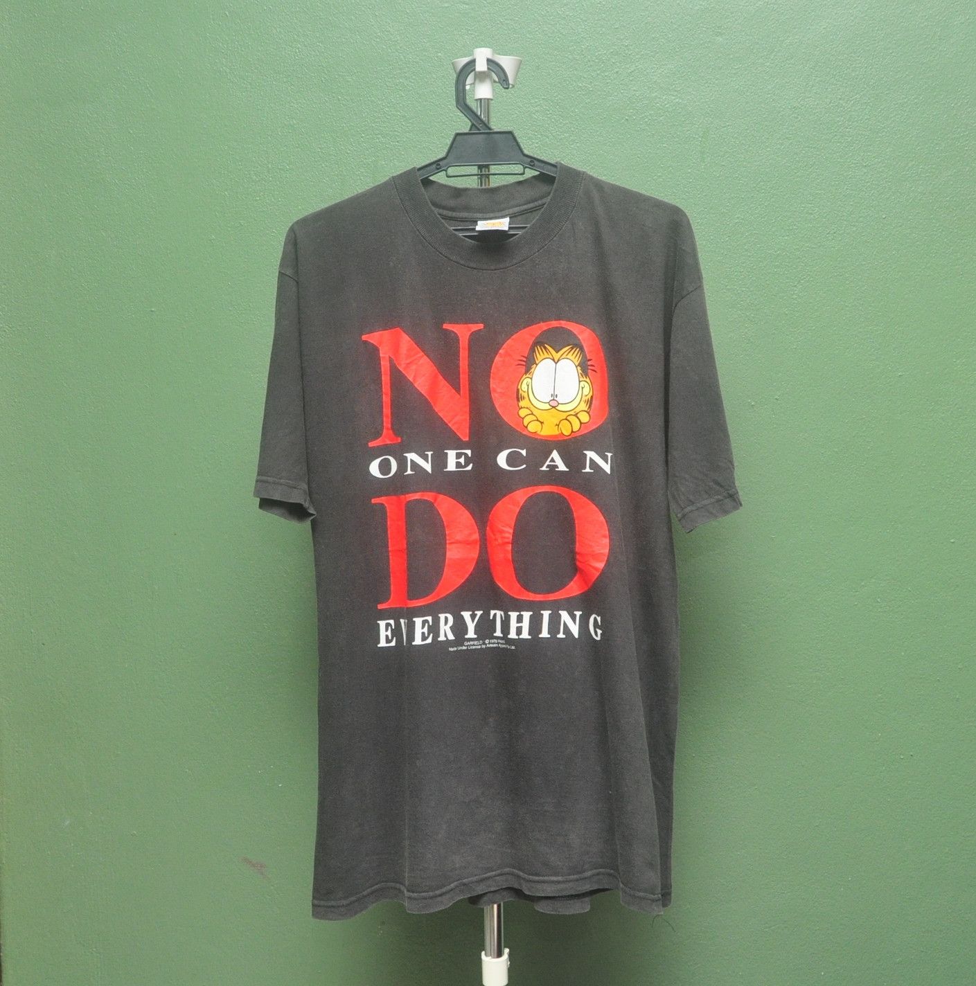 Vintage Vintage Garfield No One Can Do Everything Tee Shirt Size US L / EU 52-54 / 3 - 1 Thumbnail