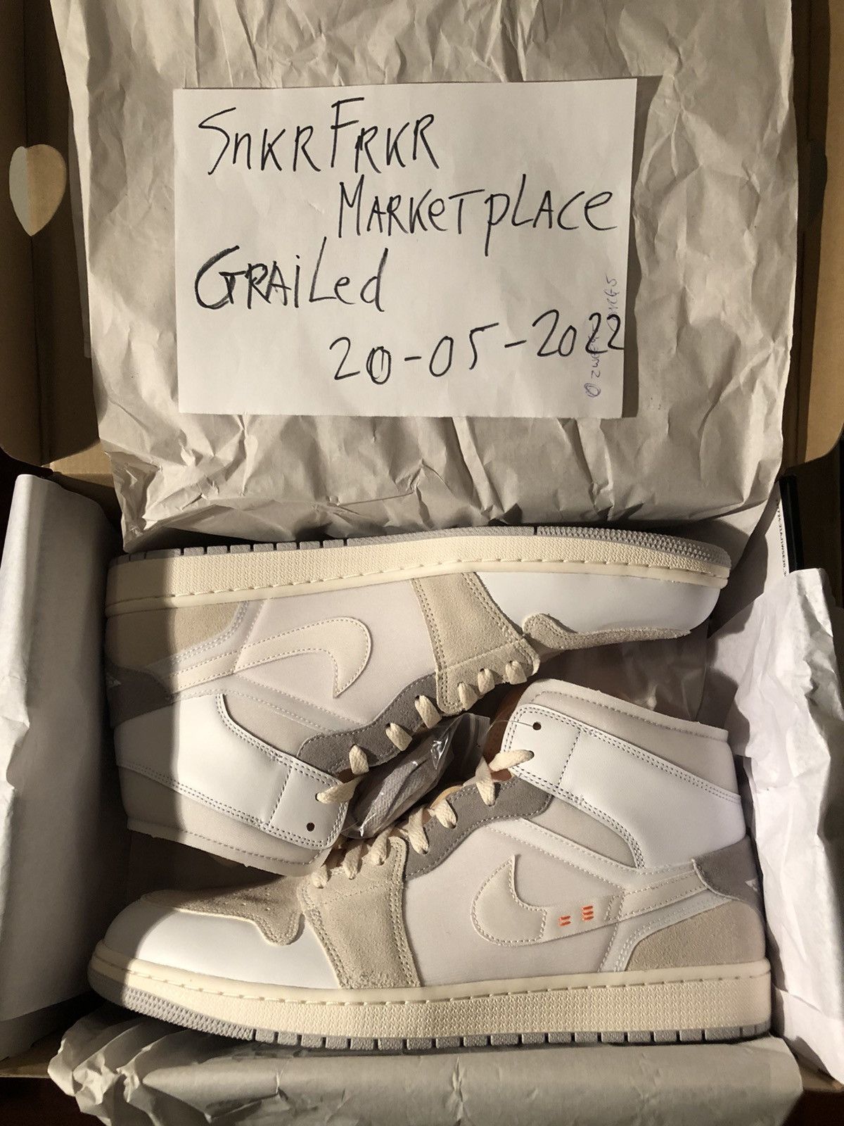 Nike Air Jordan 1 Mid SE Craft 
