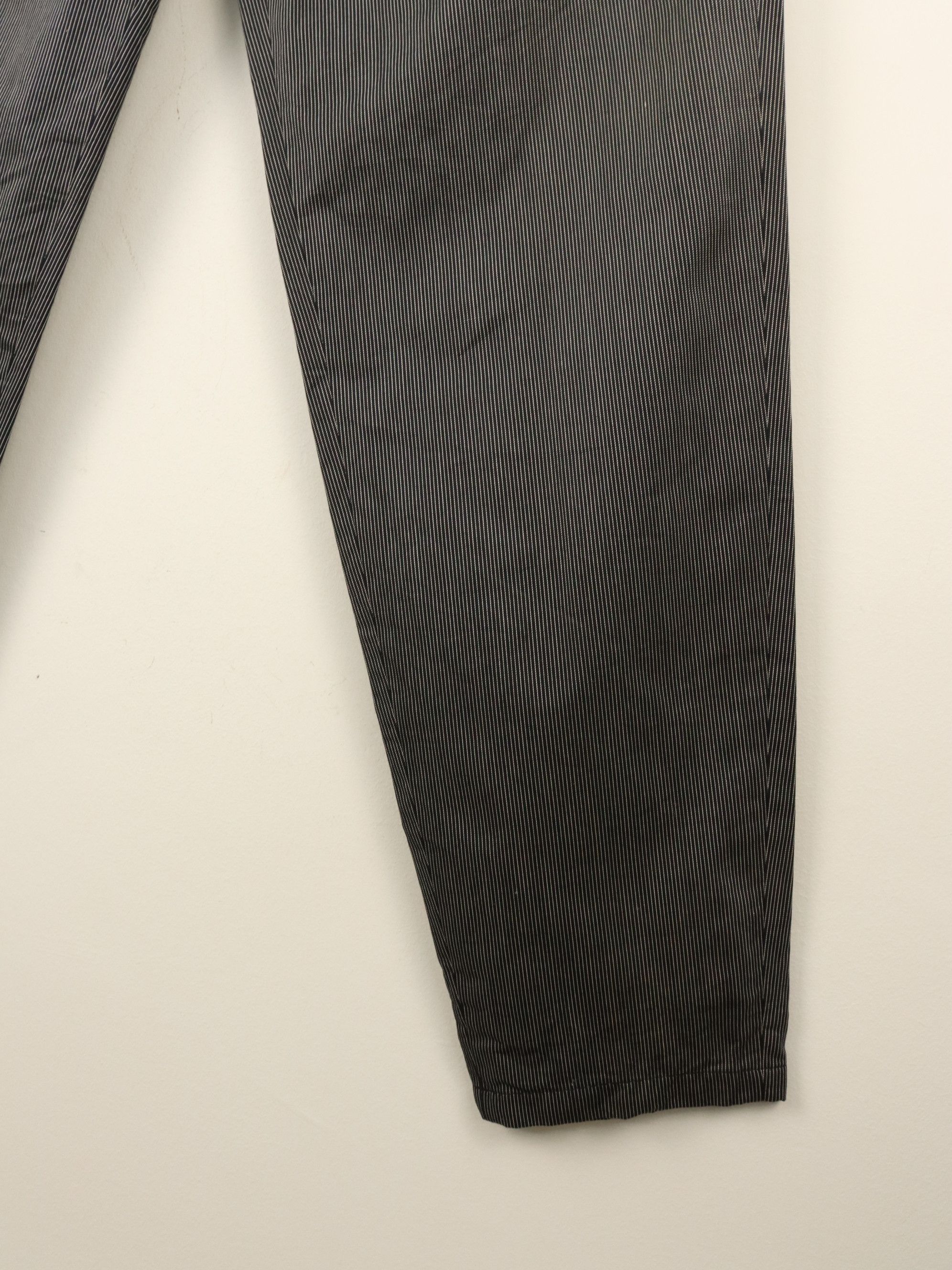 Yohji Yamamoto Yohji Yamamoto Y's For Men Balloon Pinstriped Pleated Pant Size US 29 - 15 Thumbnail