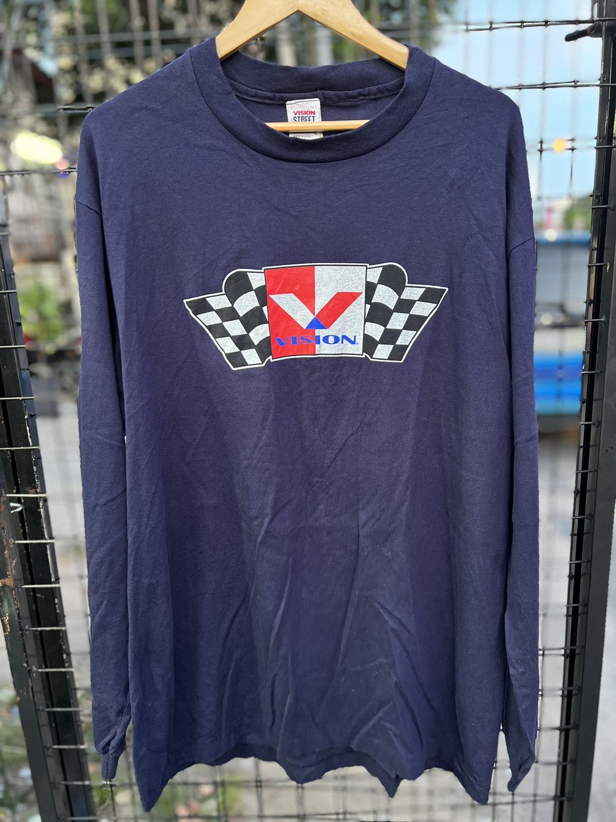 Vintage Vision streetwear USA vintage 90s long sleeve shirt logo Size US XL / EU 56 / 4 - 1 Thumbnail