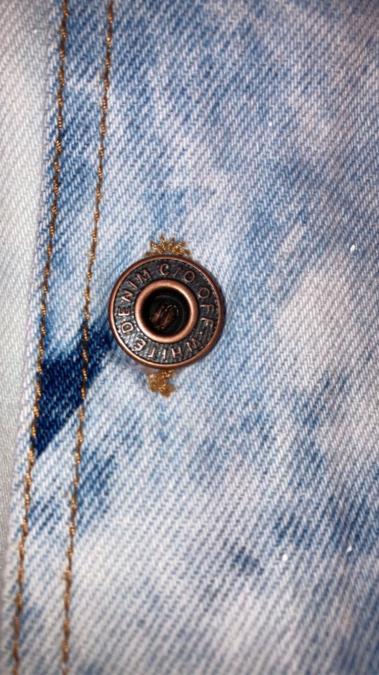 Off-White Off-White Arrow Oversize Denim Shirt Extreme Bleach Size US L / EU 52-54 / 3 - 5 Thumbnail