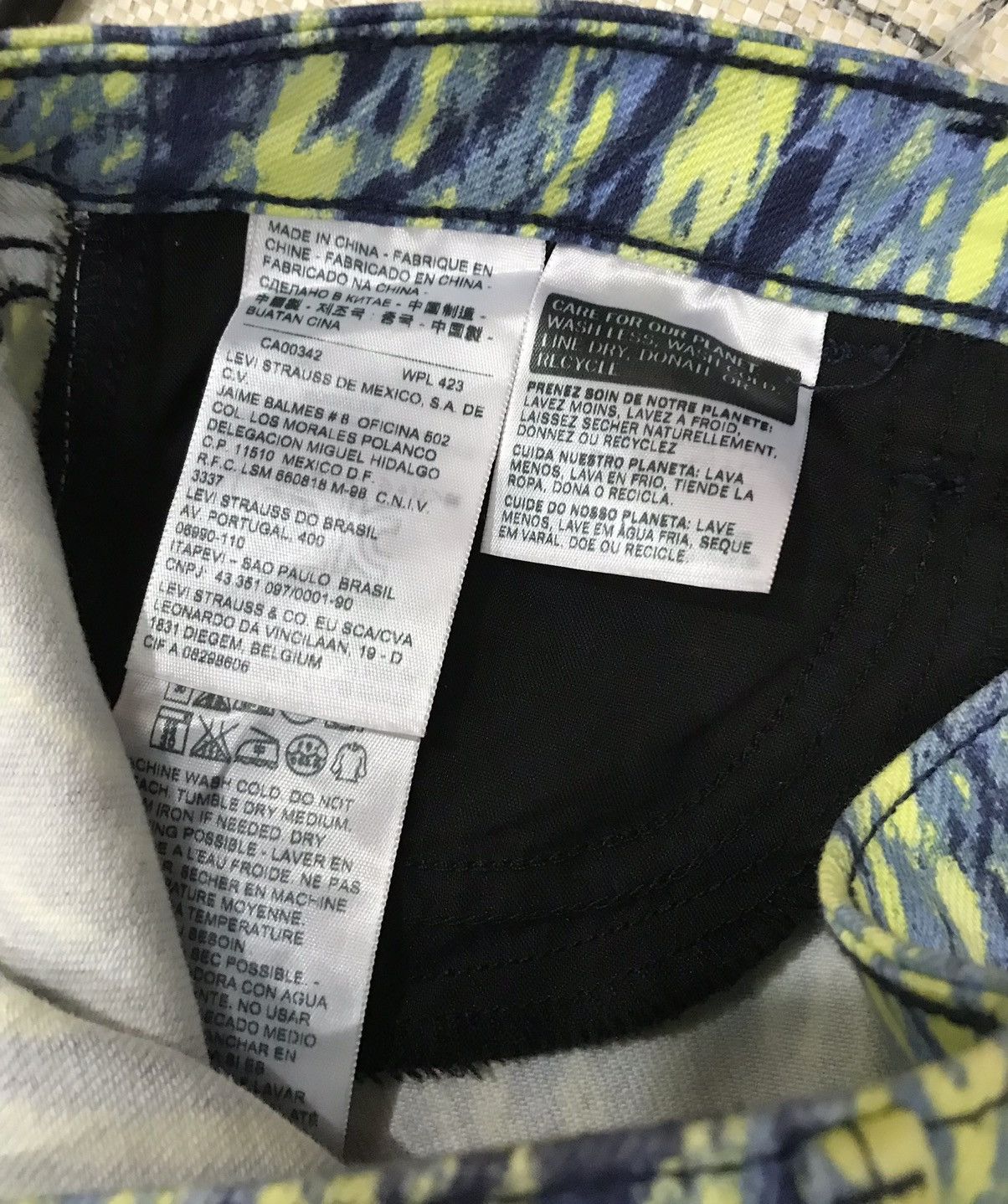 Levi's Levi’s Women Fullprint Multicolour Trousers Pant Size 28" / US 6 / IT 42 - 4 Thumbnail