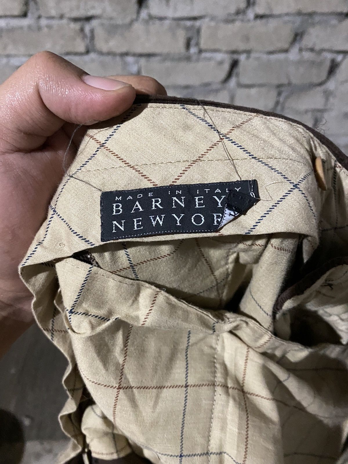 Barneys New York 🔥SALE🔥BARNEY NEW YORK MADE IN ITALY CORDUROY PANTS Size US 36 / EU 52 - 7 Thumbnail