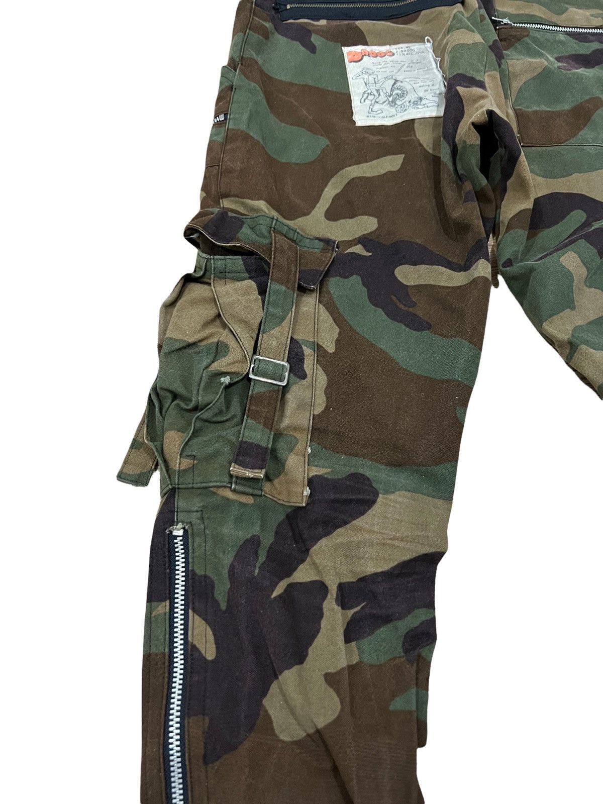 Japanese Brand × Seditionaries Japanese Brand Seditionaries Droog Bondage Parachute Pants Size US 27 - 7 Thumbnail