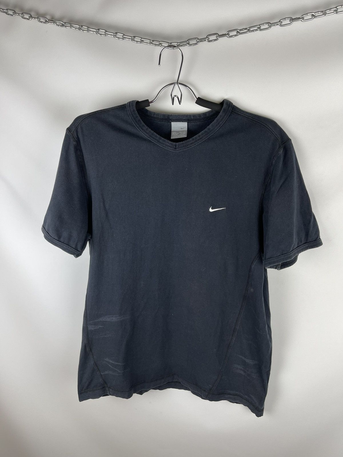 Nike Nike Vintage y2k stretch used v-neck tee shirt Size US L / EU 52-54 / 3 - 1 Thumbnail