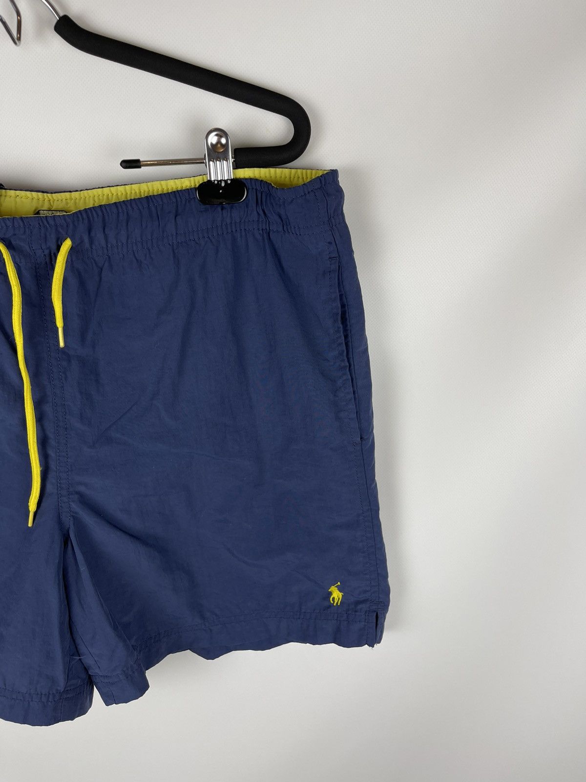 Polo Ralph Lauren Polo Ralph Lauren vintage blue yellow shorts nylon shimmer Size US 32 / EU 48 - 4 Thumbnail
