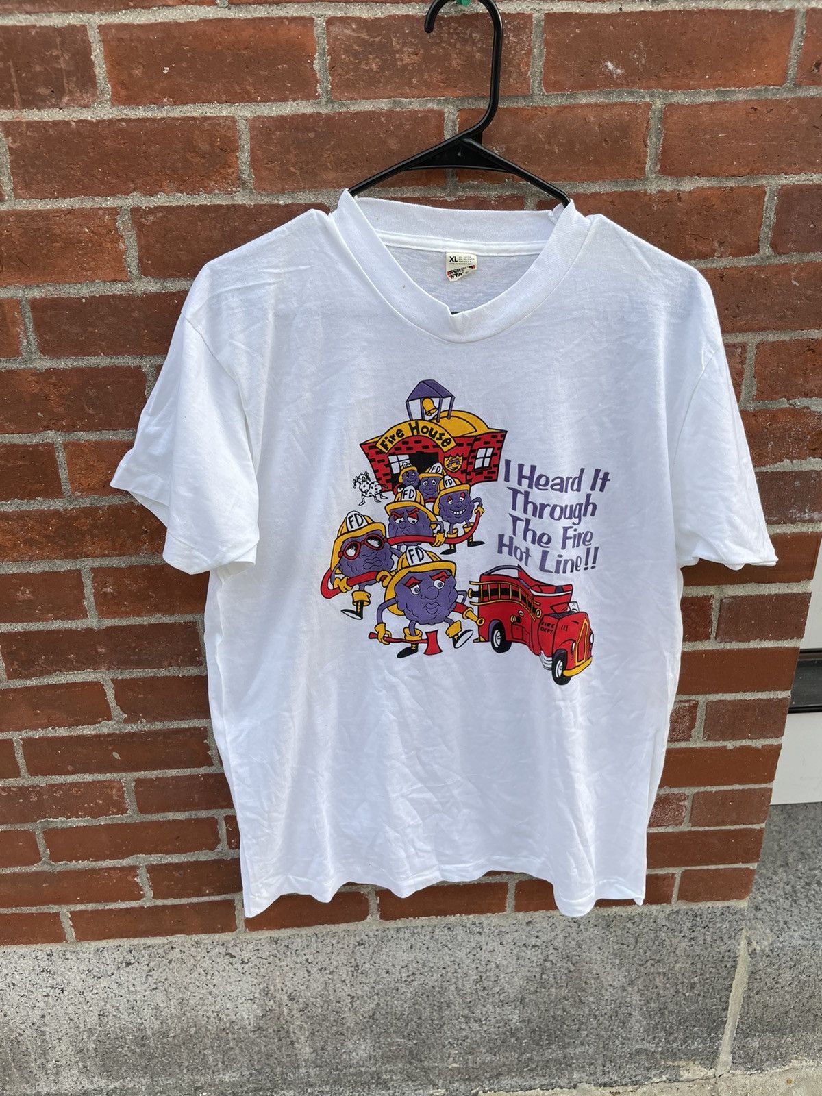 Vintage 80s California Raisins Fire Fighters Single Stitch T Shirt Size US L / EU 52-54 / 3 - 3 Thumbnail