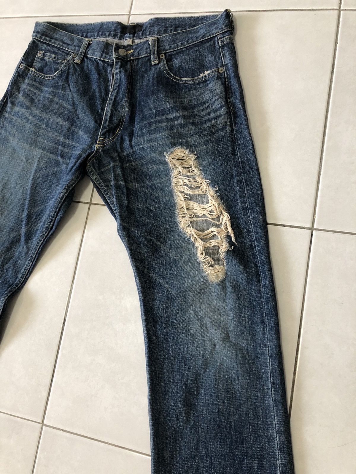 Beams Plus × Designer × Japanese Brand DISTRESSED BEAMS JEAN Size US 34 / EU 50 - 2 Thumbnail