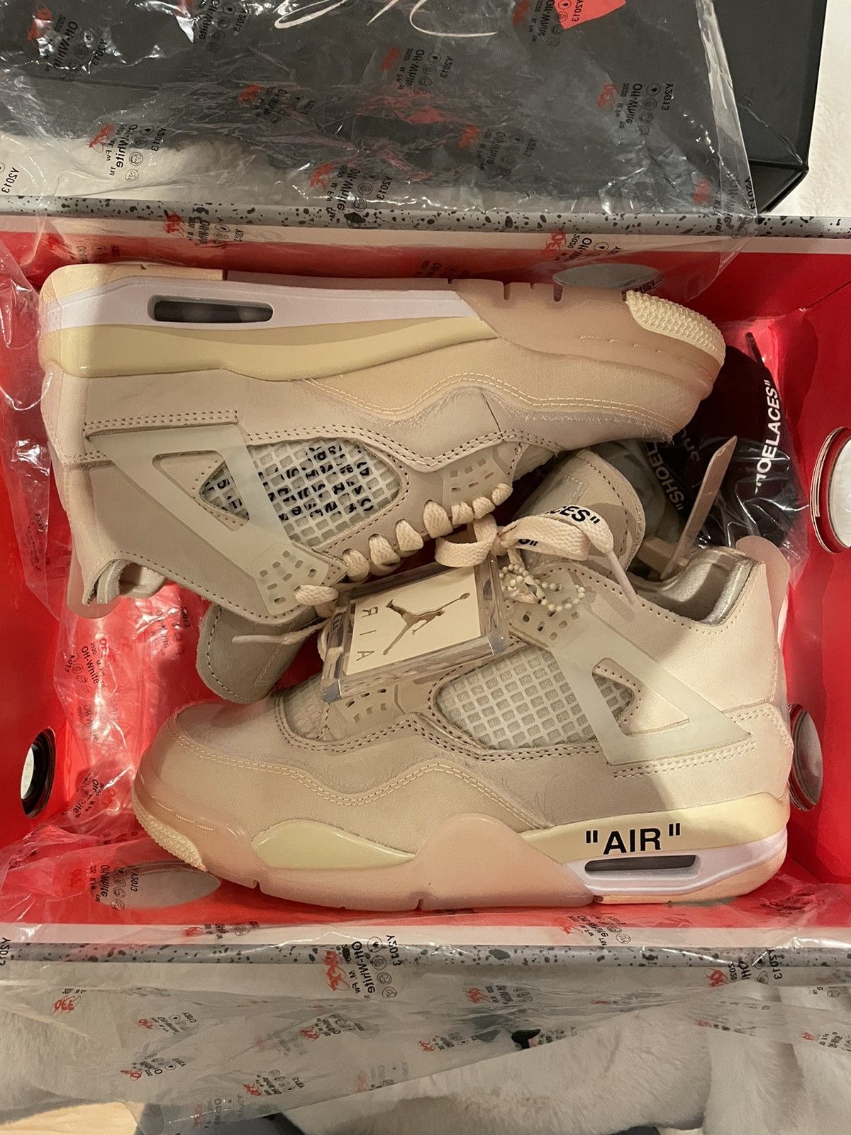 Jordan off white box hot sale
