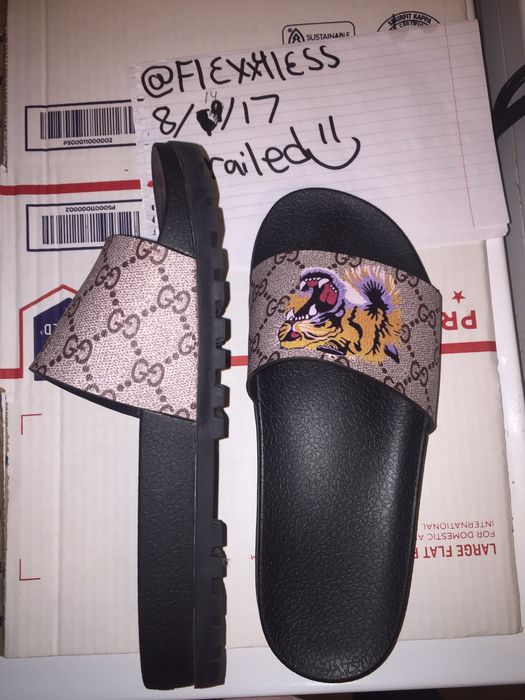 Gucci GG Supreme tiger slide sandal Grailed