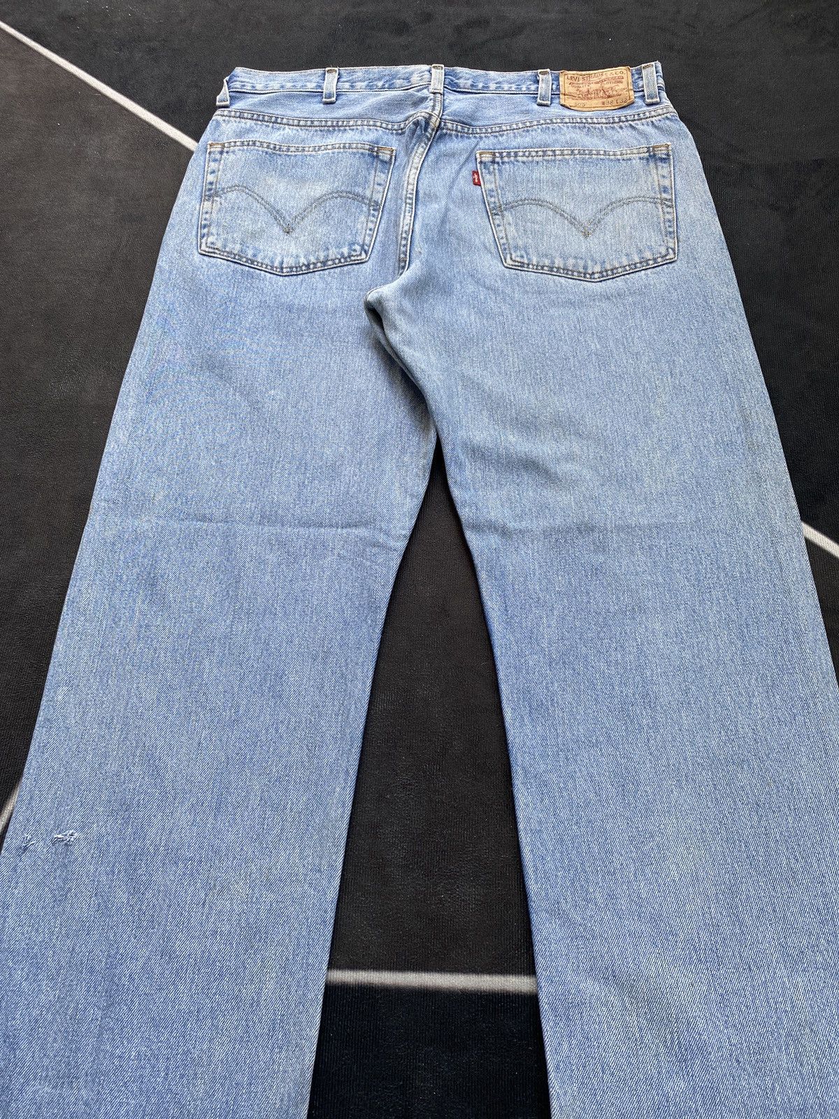 Jean × Levi's × Vintage VINTAGE LEVIS 505 BLUE WASH JEANS-J367 Size US 39 - 10 Thumbnail
