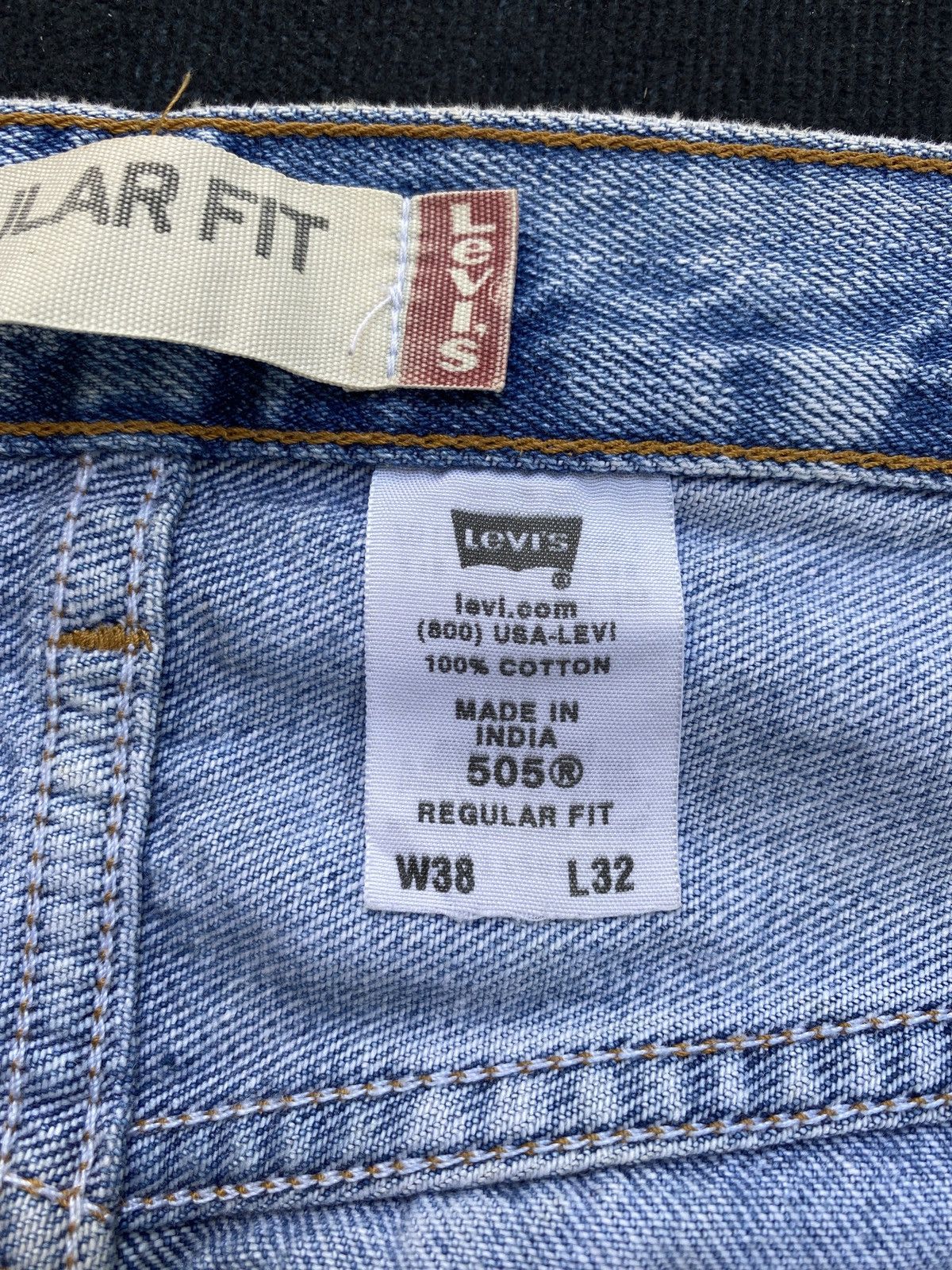Jean × Levi's × Vintage VINTAGE LEVIS 505 BLUE WASH JEANS-J367 Size US 39 - 5 Thumbnail