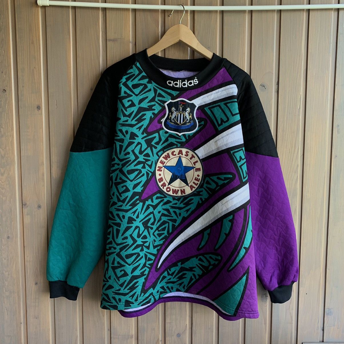 newcastle goalkeeper kit 1996