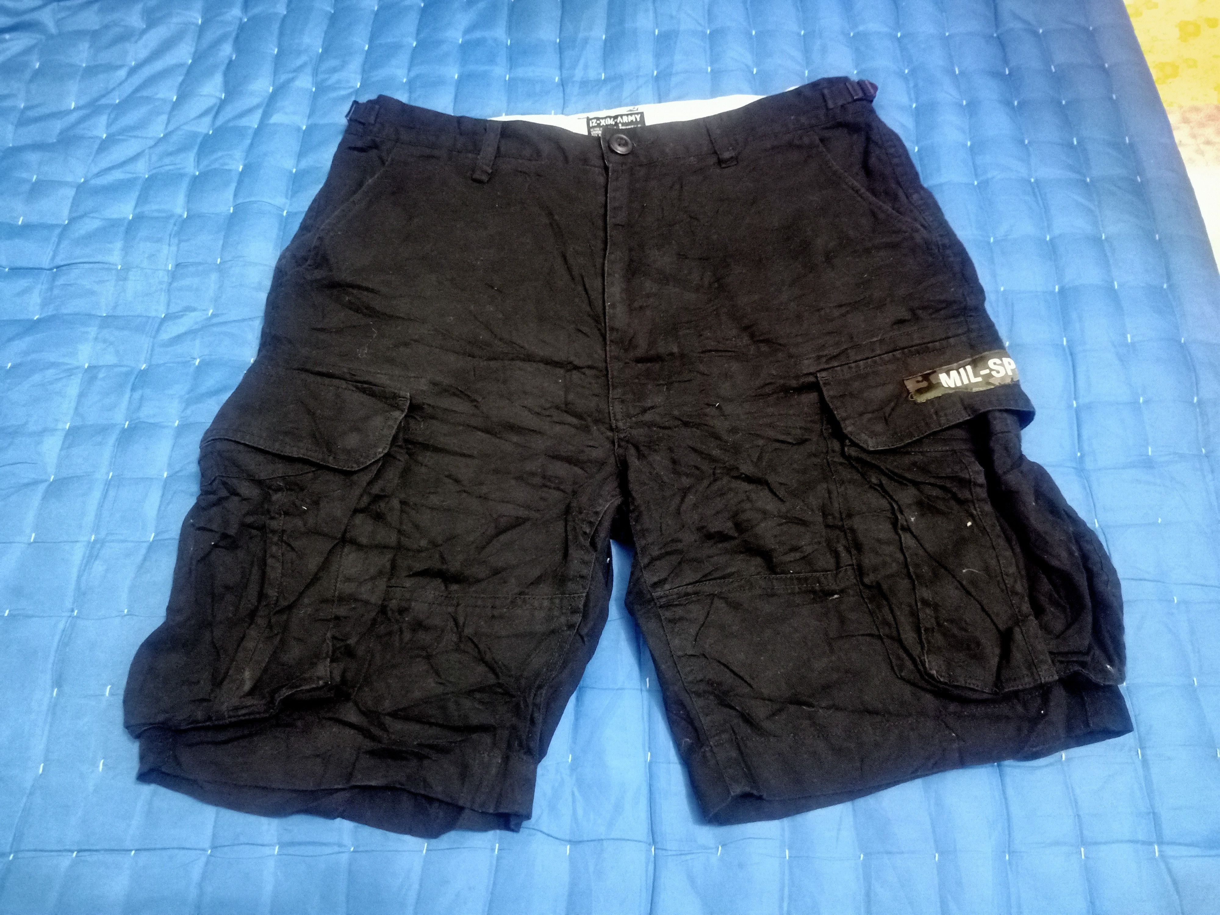 Japanese Brand × izzue 💥Crazy💥 Izzue Army Cargo Short Pants / Shorts Size US 34 / EU 50 - 2 Thumbnail