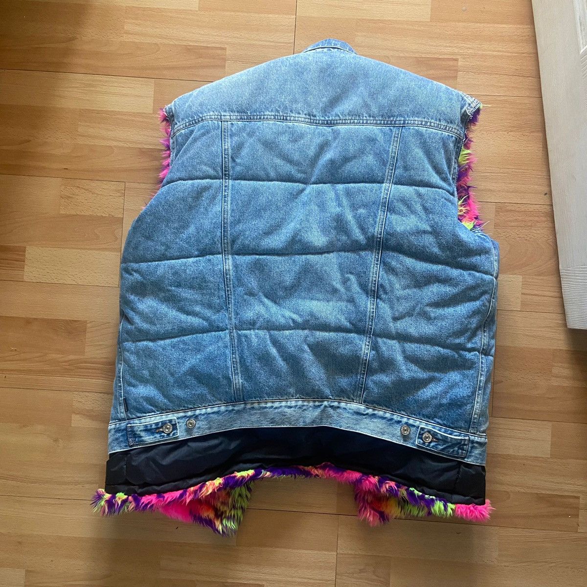 Balenciaga *GRAIL* Balenciaga FW18 Runway denim fur lined puffer vest Size US S / EU 44-46 / 1 - 2 Thumbnail
