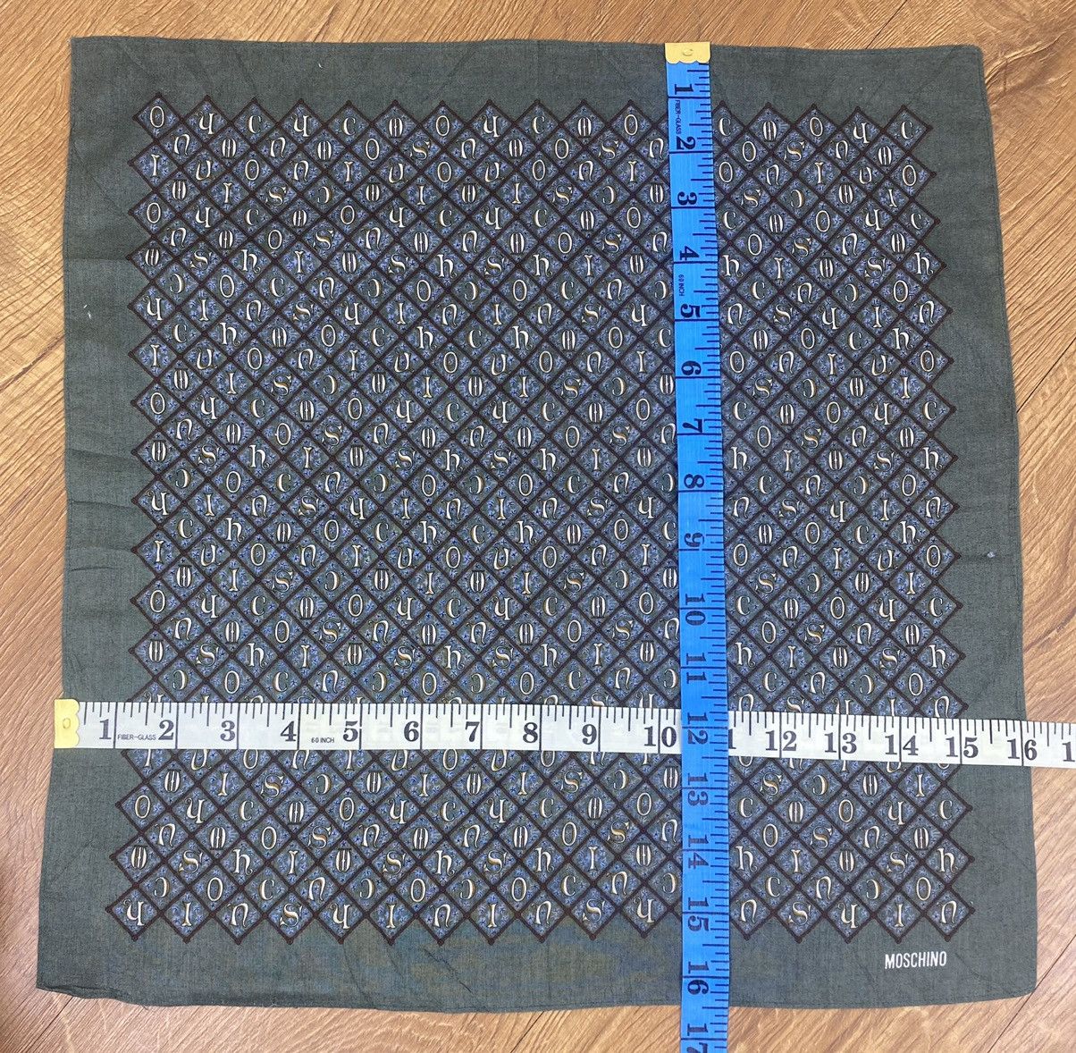 Designer × Moschino Vintage Moschino Handkerchief/Neckerchief/Bandana Size ONE SIZE - 6 Thumbnail