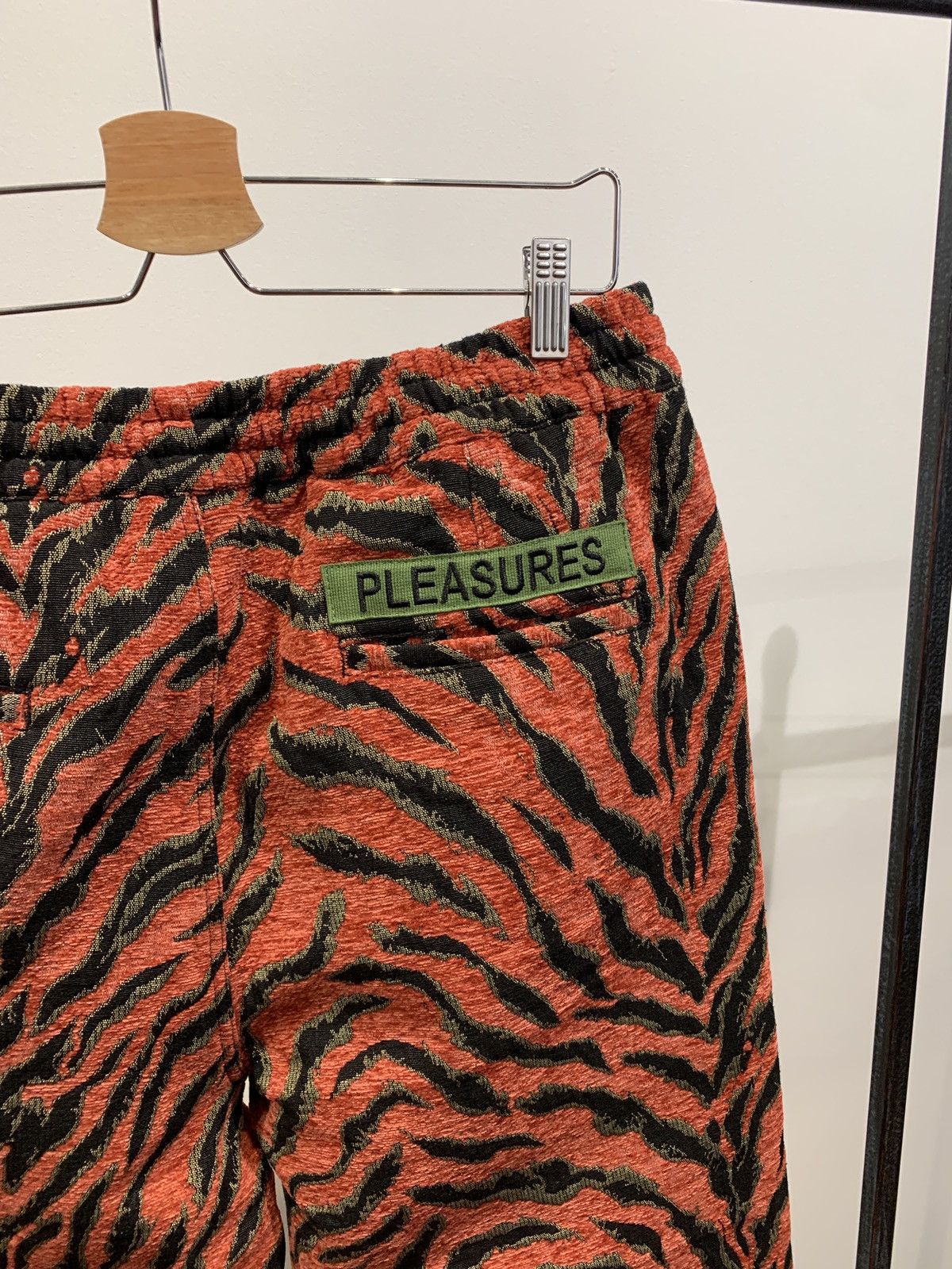 Pleasures PLEASURES JUNGLE WOVEN PANTS “Red” Size US 33 - 3 Thumbnail