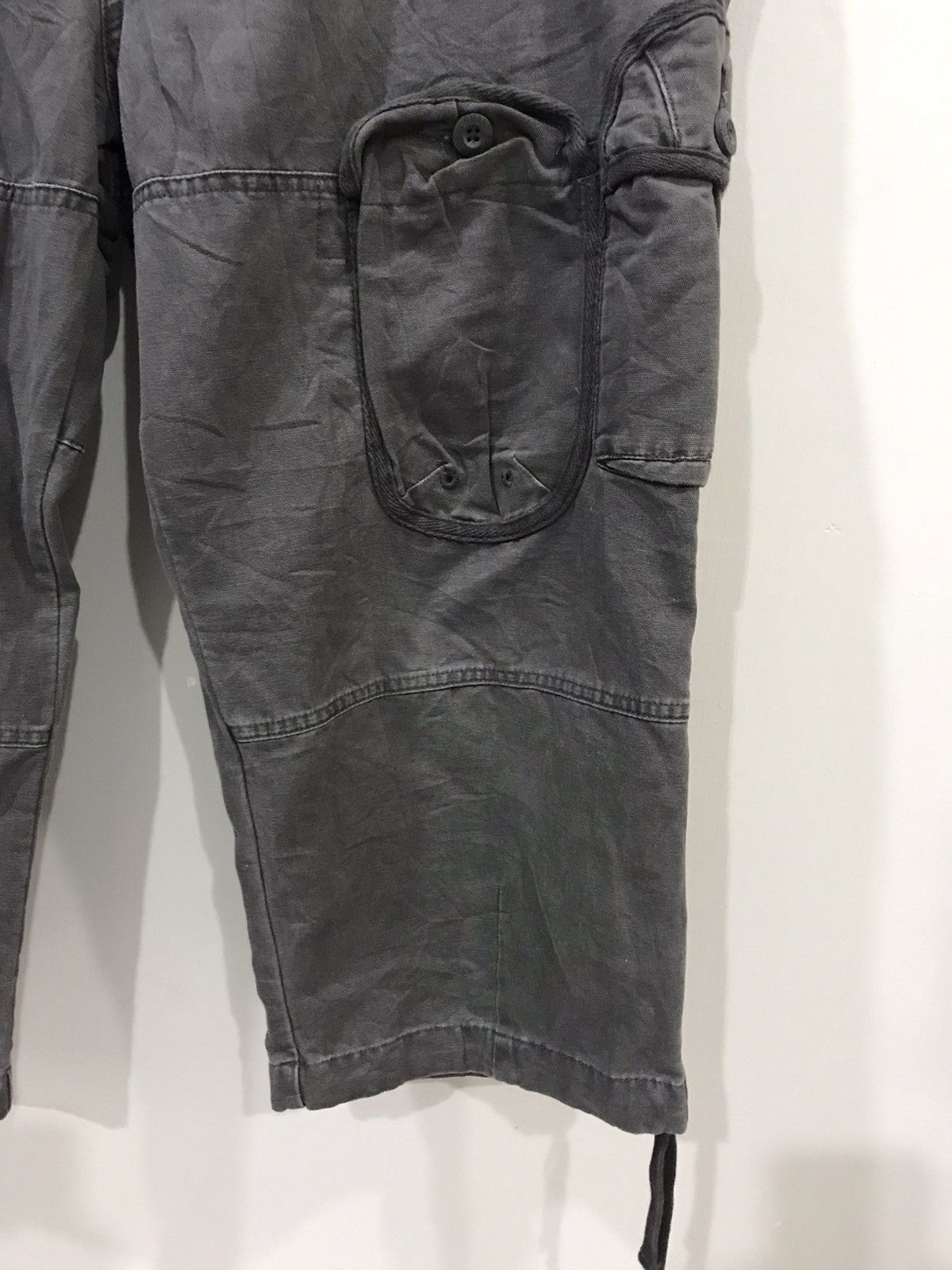 Armani Exchange ARMANI EXCHANGE Italian Multipocket Tactical Short Pant Size US 39 - 4 Thumbnail