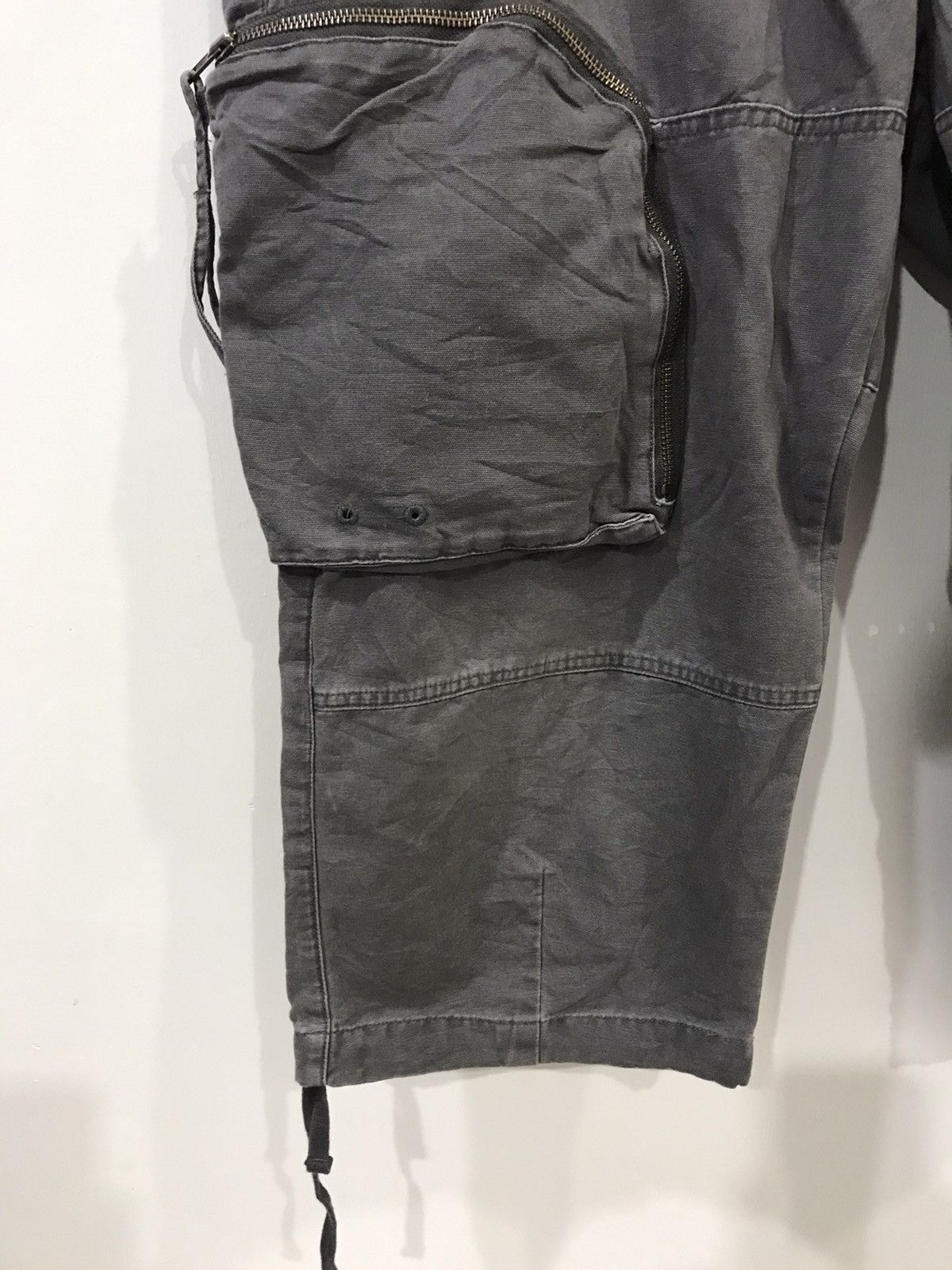 Armani Exchange ARMANI EXCHANGE Italian Multipocket Tactical Short Pant Size US 39 - 5 Thumbnail