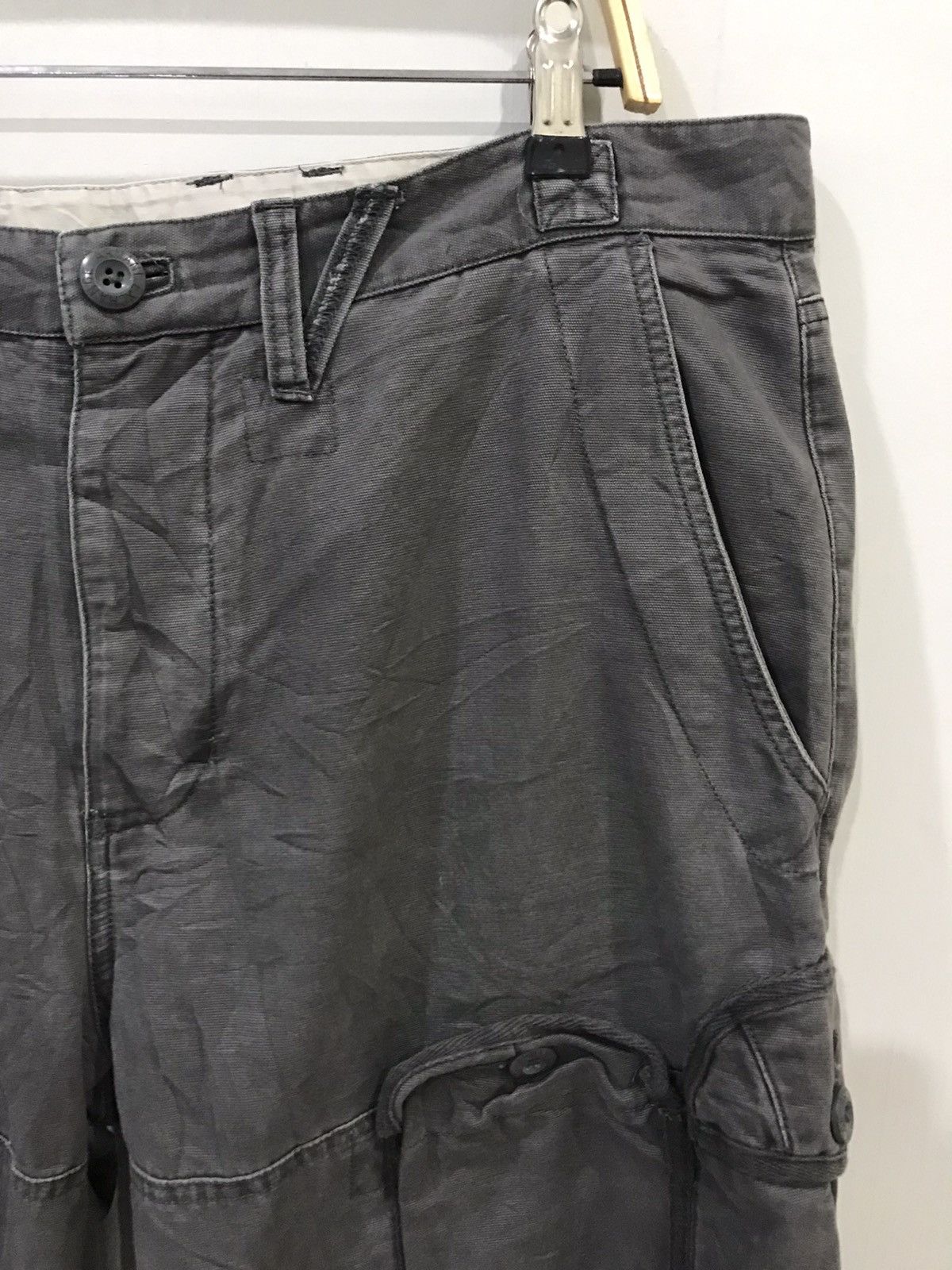 Armani Exchange ARMANI EXCHANGE Italian Multipocket Tactical Short Pant Size US 39 - 2 Thumbnail