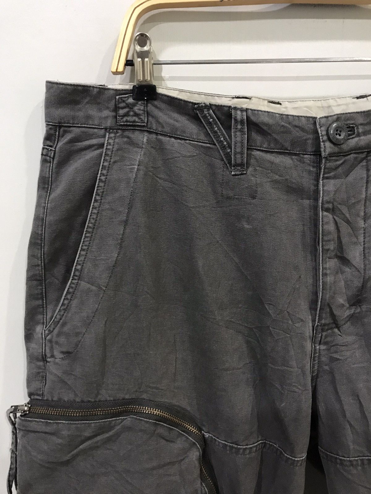 Armani Exchange ARMANI EXCHANGE Italian Multipocket Tactical Short Pant Size US 39 - 3 Thumbnail
